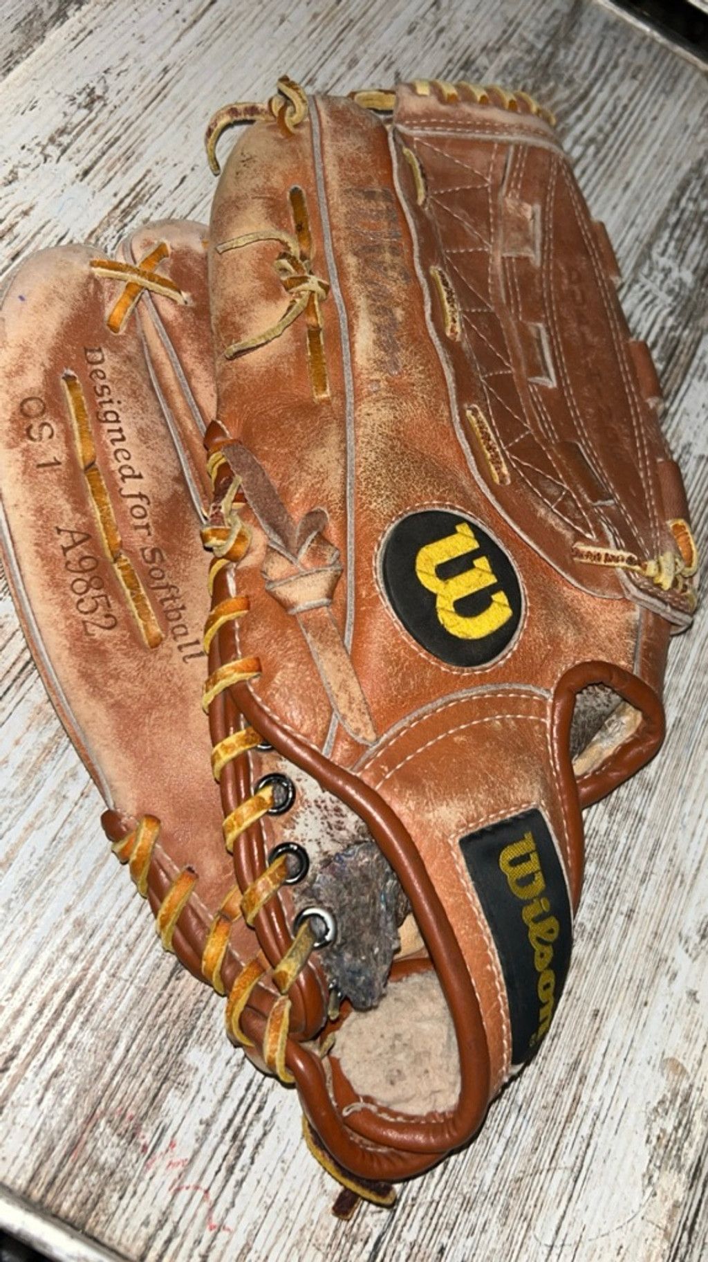 Other Wilson Softball Glove One Size Brown Yellow Size ONE SIZE - 1 Thumbnail