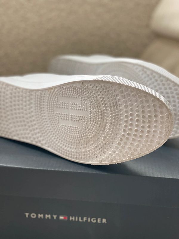 Tommy Hilfiger white sneakers tommy hilfiger VENUS leather Size US 4.5 / IT 34.5 - 11 Thumbnail