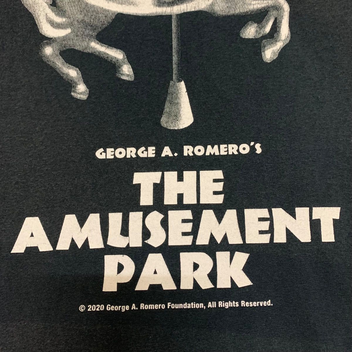 Expert Horror × Gildan Movie Horror THE AMUSEMENT PARK Merry round black tee shirt Size US XL / EU 56 / 4 - 9 Thumbnail