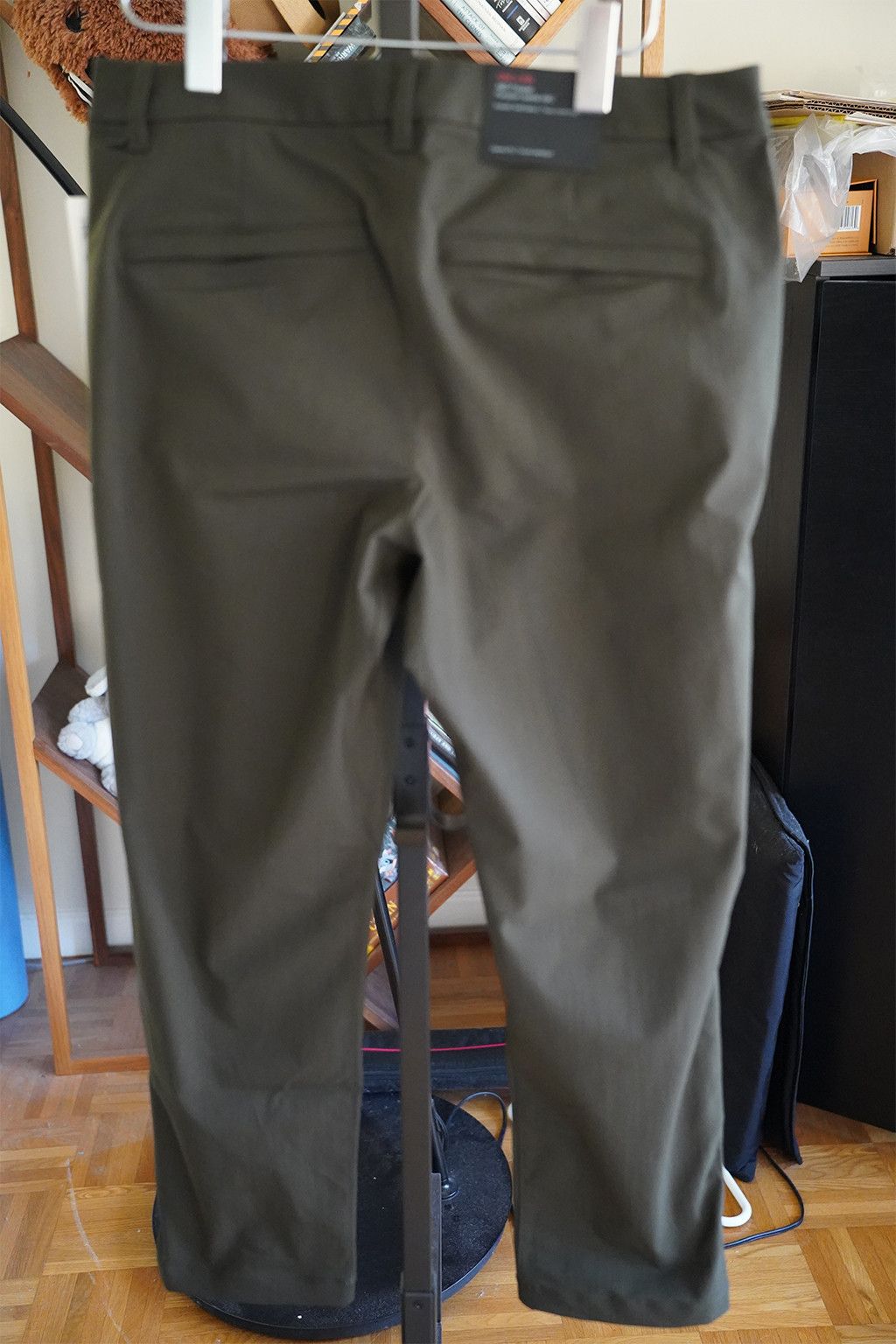 Lululemon ABC Trouser Classic Fit 30L Size US 33 - 2 Thumbnail