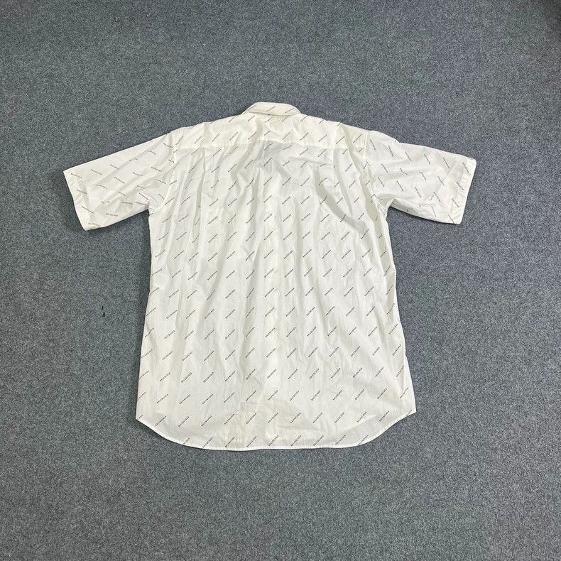 Balenciaga Balenciaga size 38 Full printed shirt Size M / US 6-8 / IT 42-44 - 2 Thumbnail