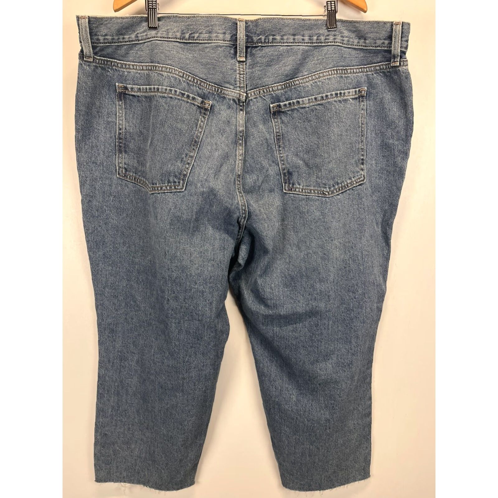 Old Navy Old Navy Women's Plus Size Jeans Sz 24 High Rise Slouchy Straight Crop Distressed NWT Blue Denim 100% Cotton Raw Hem Distressed Size 42" / US 20 - 3 Thumbnail