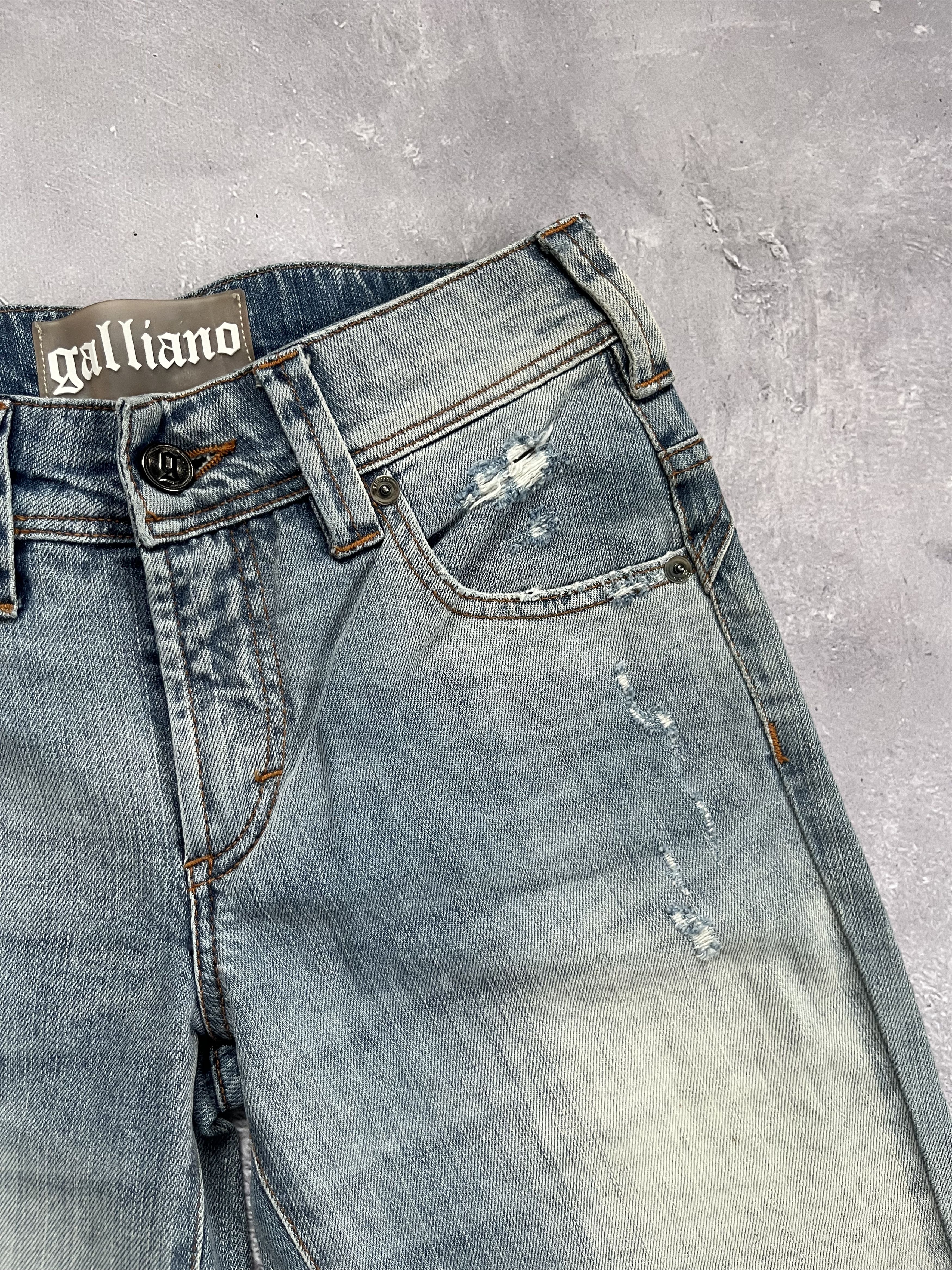 John Galliano John Galliano Buckle Back Jeans Y2K Bootcut Light Wash Size 24" / US 00 / IT 34 - 12 Thumbnail