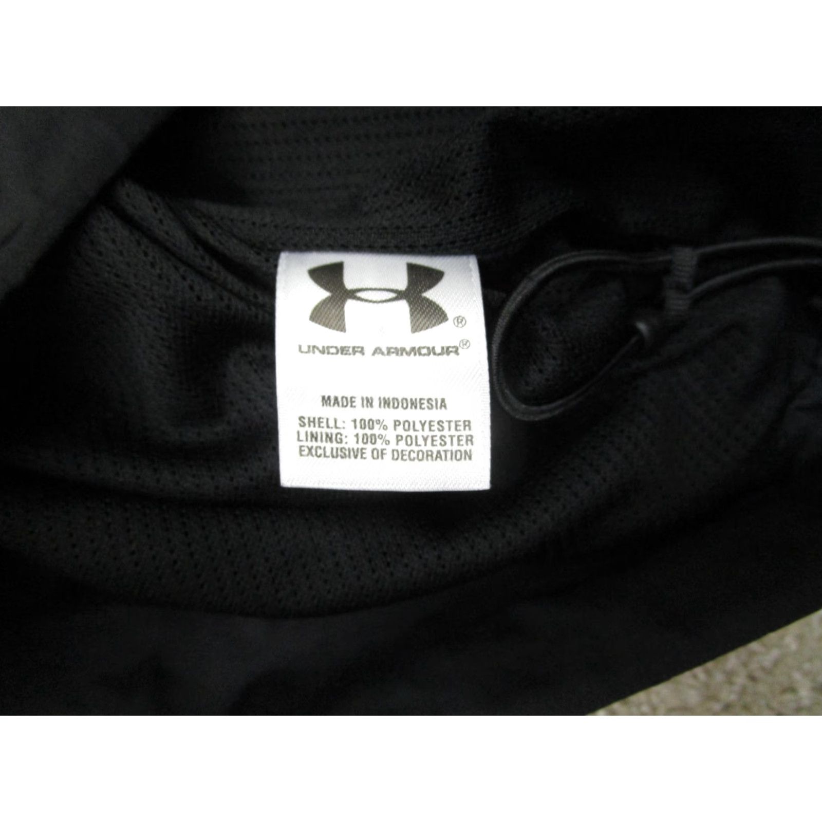 Under Armour Under Armour Jacket Mens Small Black Hooded Windbreaker Harvard College Theme Windbreaker Lightweight Full Zip Lined All Seasons Colorblock Zip Mens Size US S / EU 44-46 / 1 - 7 Thumbnail