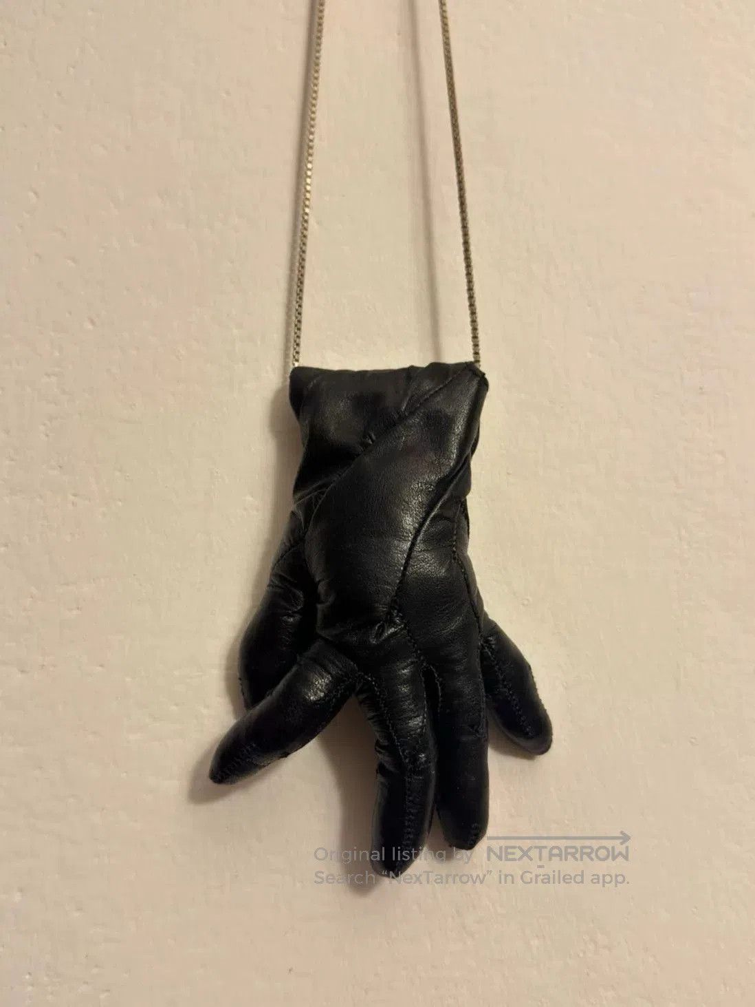 Leon Emanuel Blanck black leather avant-garde glove necklace bag. Size ONE SIZE - 4 Thumbnail