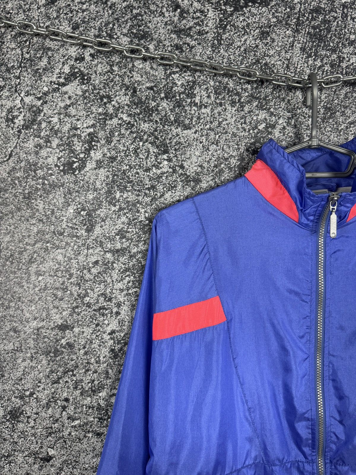 Nike Nike International Nylon Vintage Jacket Windbreaker Size S Size US S / EU 44-46 / 1 - 3 Thumbnail