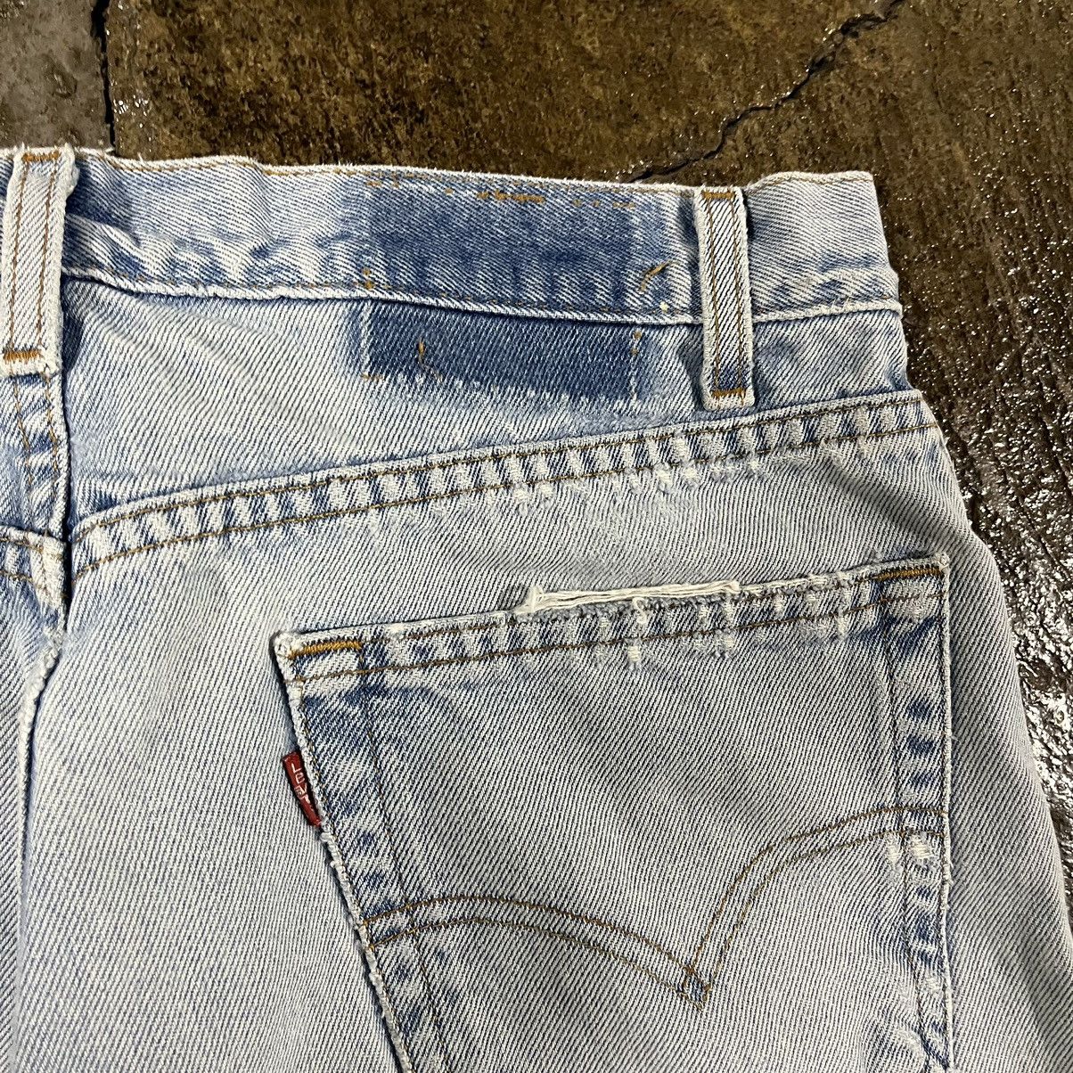 Levi's × Vintage Levi's 505 Vintage 90s Distressed Faded Essential Jeans Size US 34 / EU 50 - 10 Thumbnail