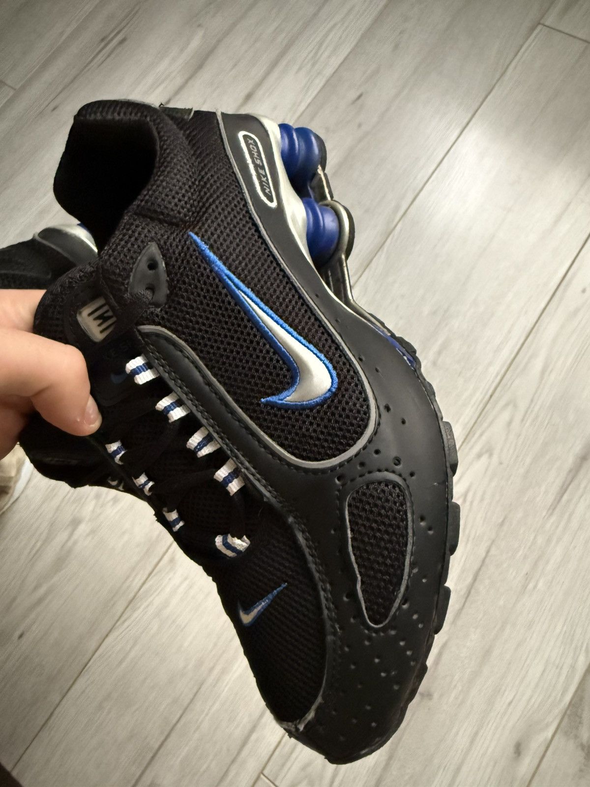 Nike × Vintage Vintage Nike Shox 2002 logo swoosh sneakers Size US 8 / EU 41 - 4 Thumbnail