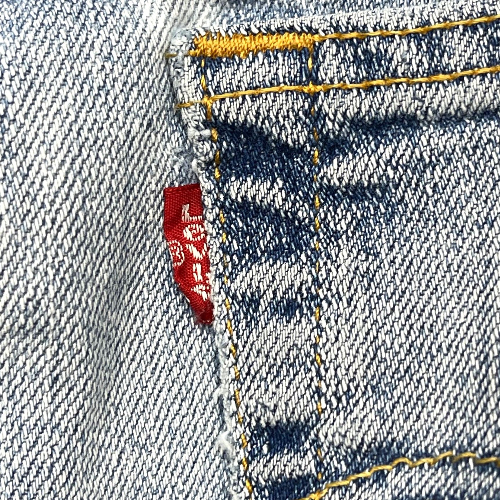 Levi's VINTAGE Levi's Jeans Size 12 Light Blue Denim Slim Fit Mid Rise 90s Y2K Grunge Ladies Jeans Slim Fit 5-Pocket Design Belt Loops Blue Distressed No Size 24" / US 00 / IT 34 - 5 Thumbnail