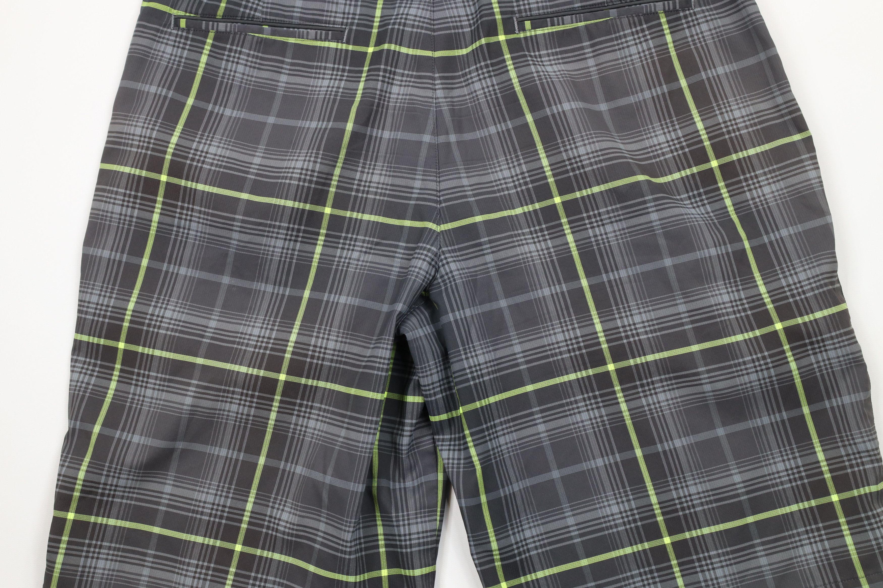 Nike × Vintage Nike Golf Dri-Fit Golfing Golf Chino Shorts Plaid Polyester Size US 34 / EU 50 - 12 Thumbnail