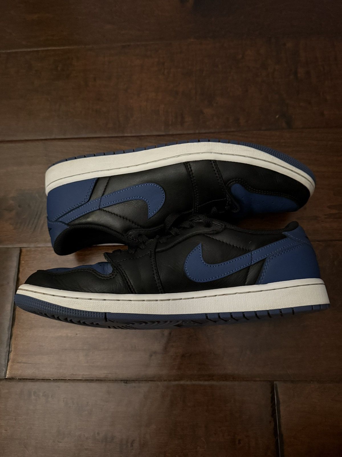 Jordan Brand Jordan 1 Low OG Mystic Navy Size US 10.5 / EU 43-44 - 2 Thumbnail