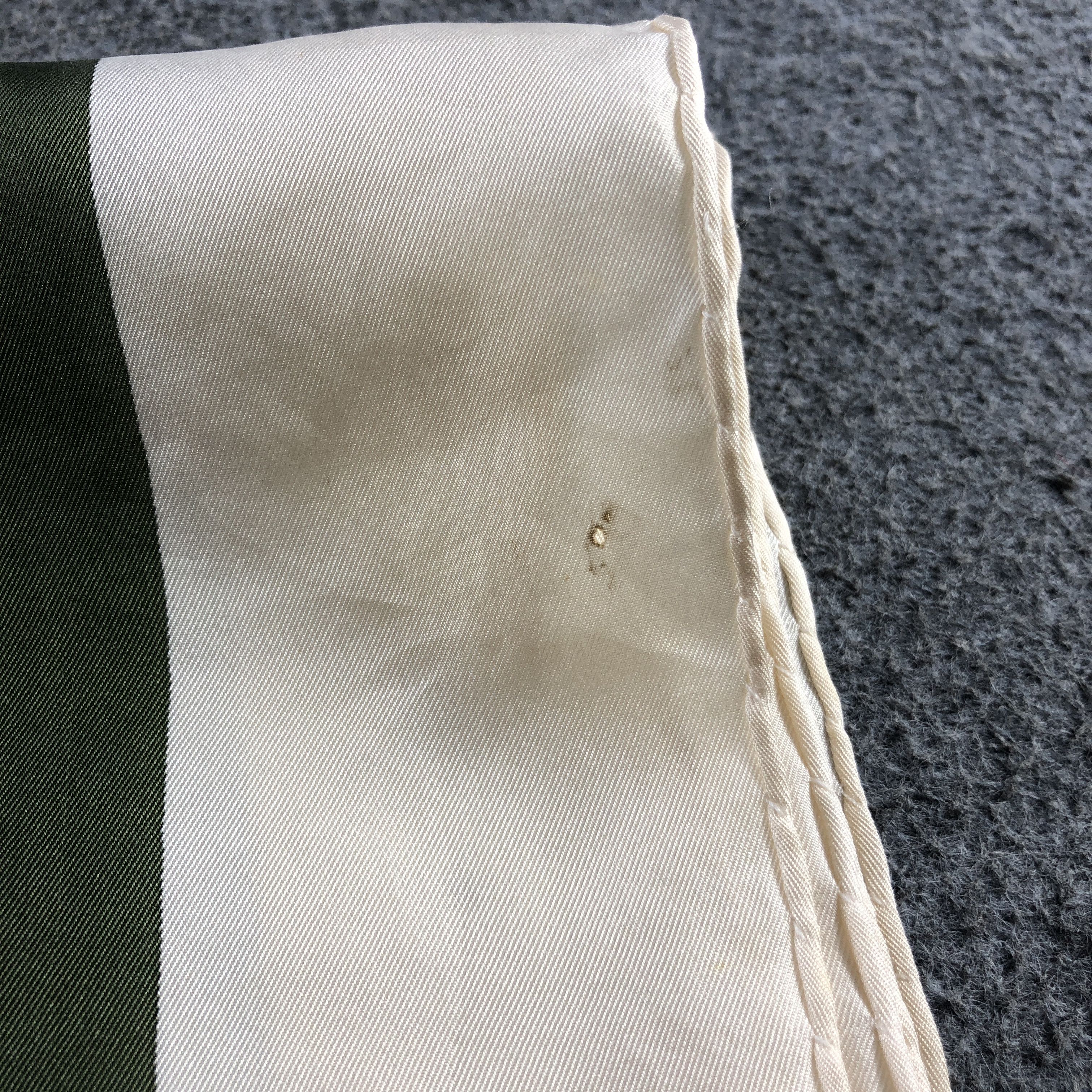 Vintage Vintage Luxury Baroque Hand Rolled Silk Scarf M1359 Size ONE SIZE - 13 Thumbnail