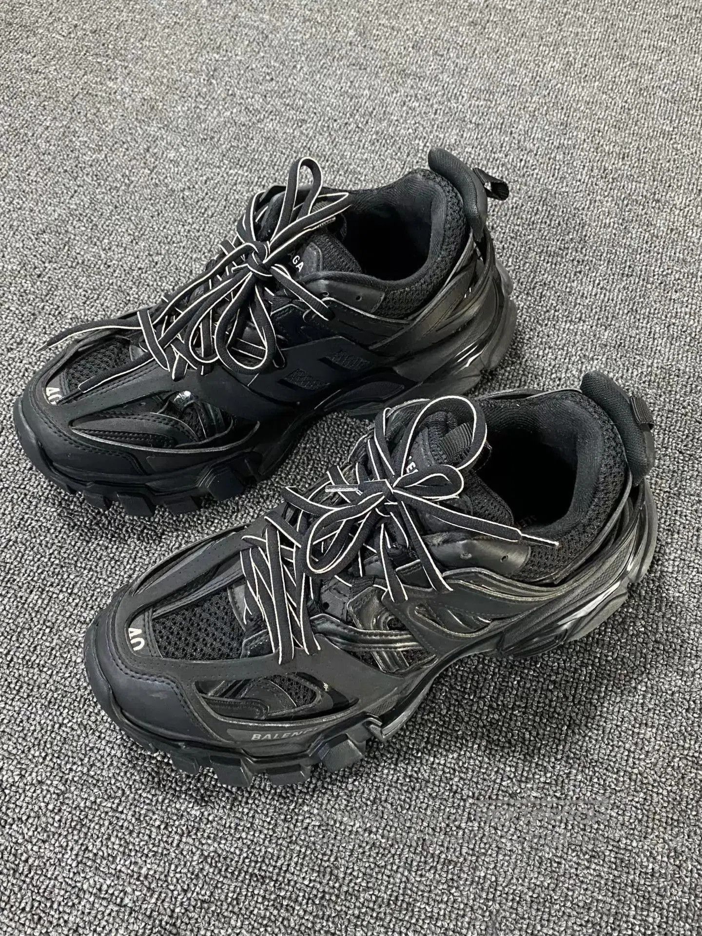 Balenciaga Black Chunky Low-Top Sneakers Size 7. Size US 7 / EU 40 - 1 Thumbnail