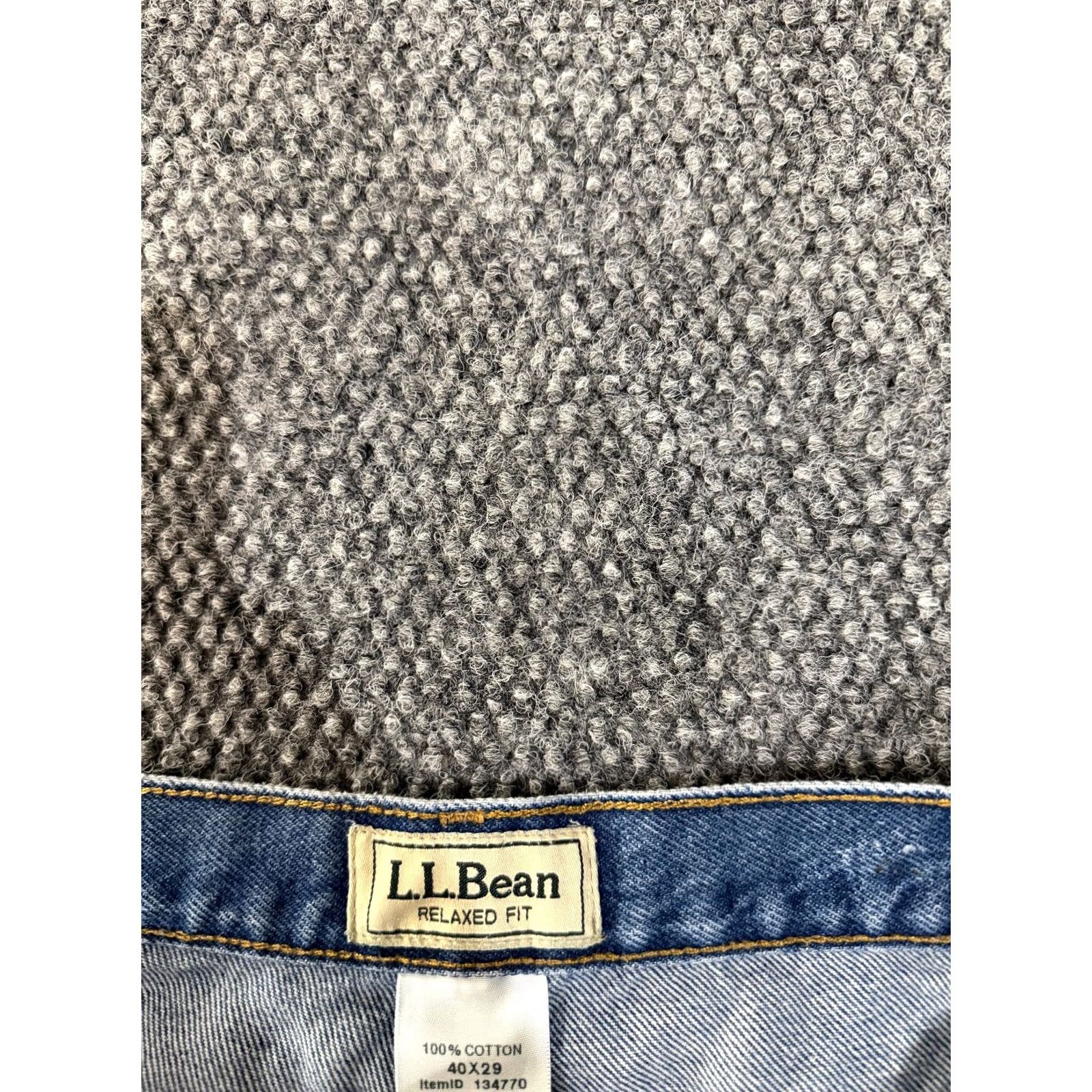 Vintage VINTAGE LL Bean Jeans Mens 40x29 Blue Relaxed Fit Denim Straight Leg Casual Button Fly Distressed Pockets 5-Pocket Men’s Denim Straight Leg Blue Size US 40 / EU 56 - 3 Thumbnail