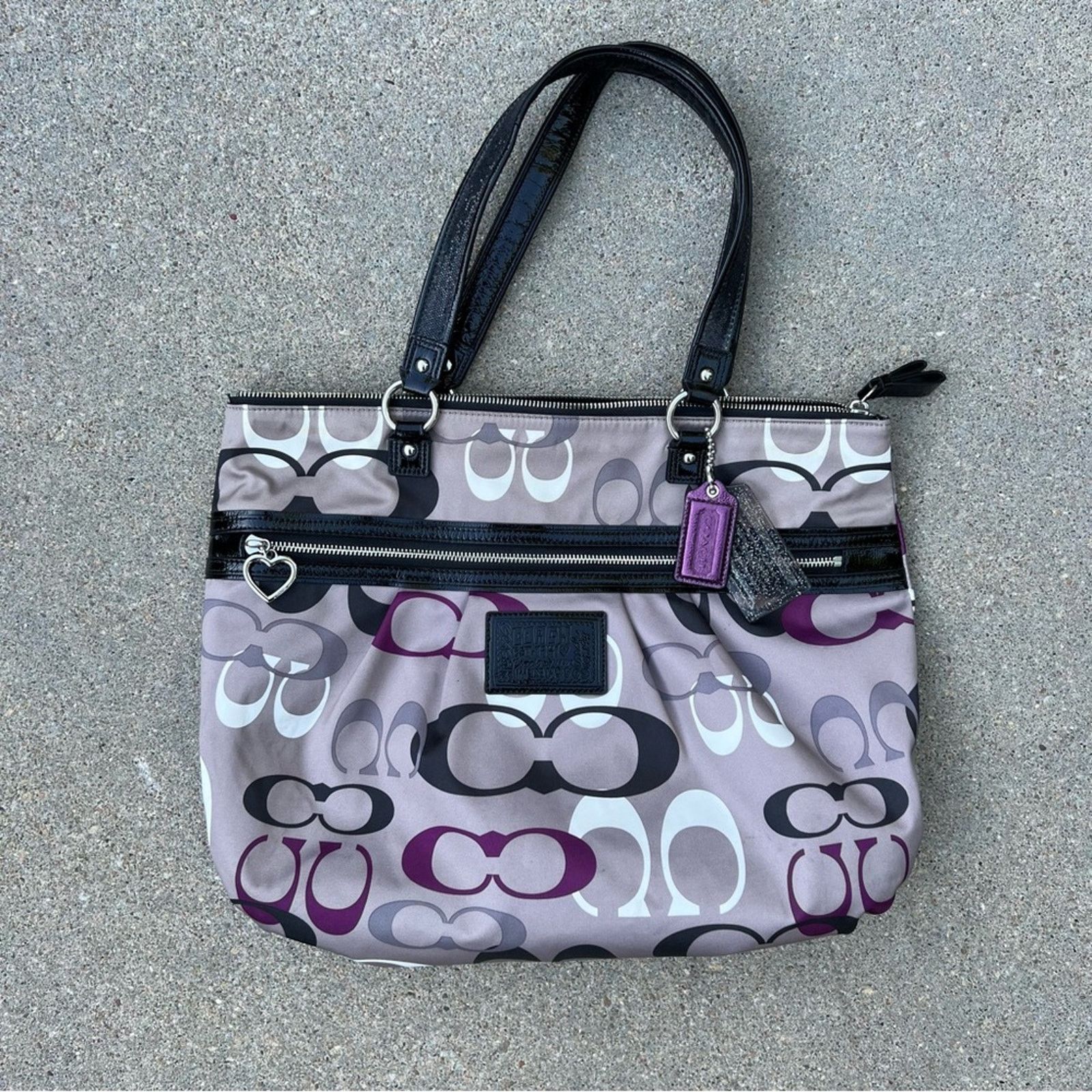 image of Coach F22961 Daisy Optic Print Multi Glam Logo Tote Bag in Purple, Women's