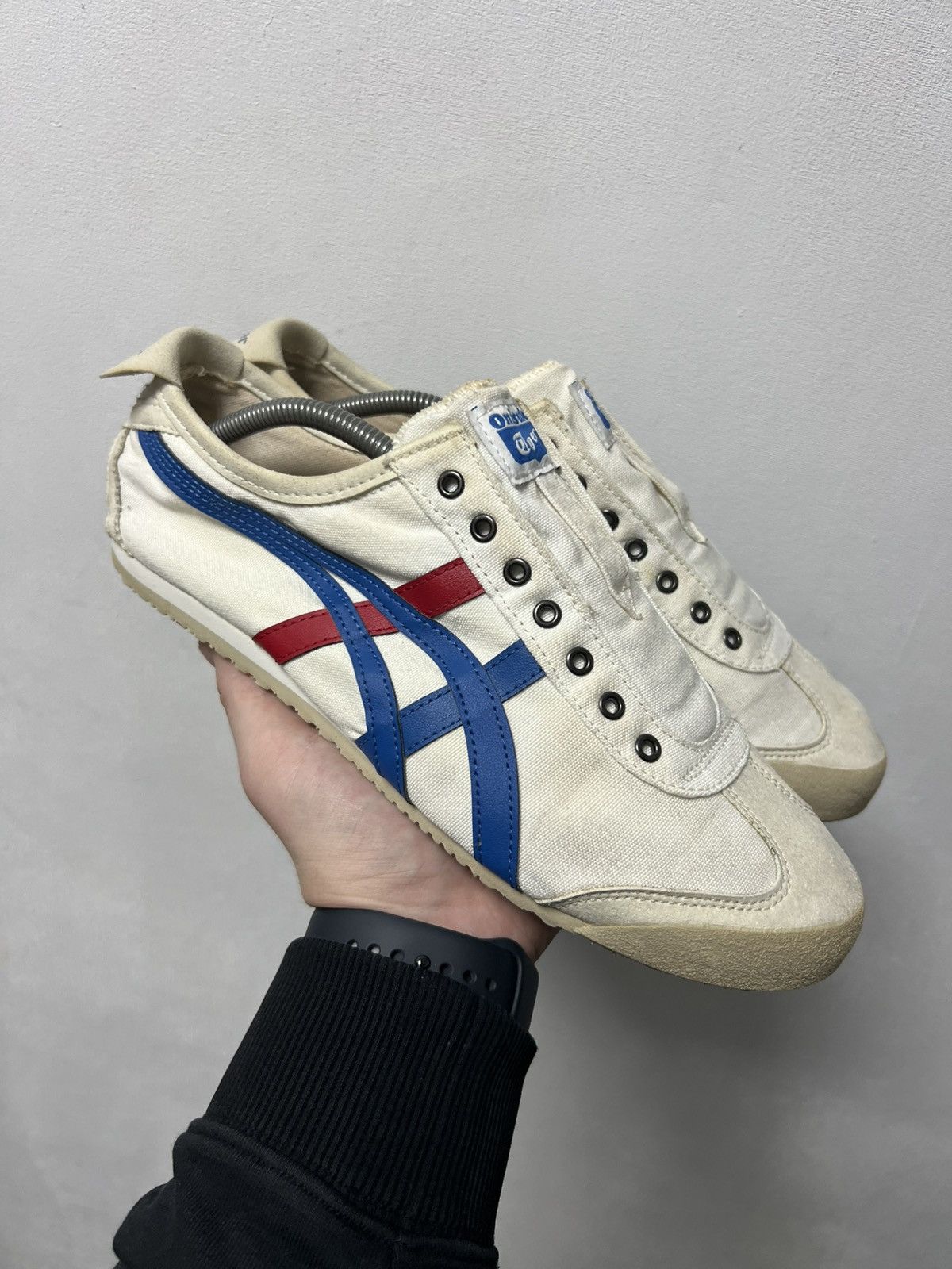 Asics Asics Tiger Onitsuka Sneakers Vintage Y2k Size US 9.5 / EU 42-43 - 1 Thumbnail
