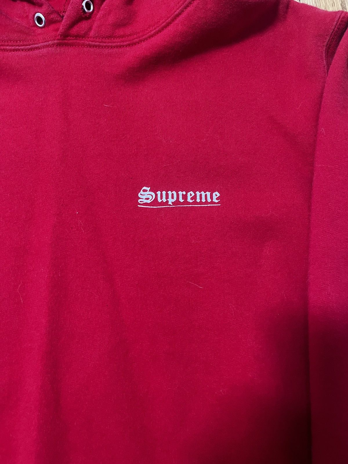 Supreme Supreme Mary Hooded Sweatshirt ‘Red’ Size US M / EU 48-50 / 2 - 3 Thumbnail