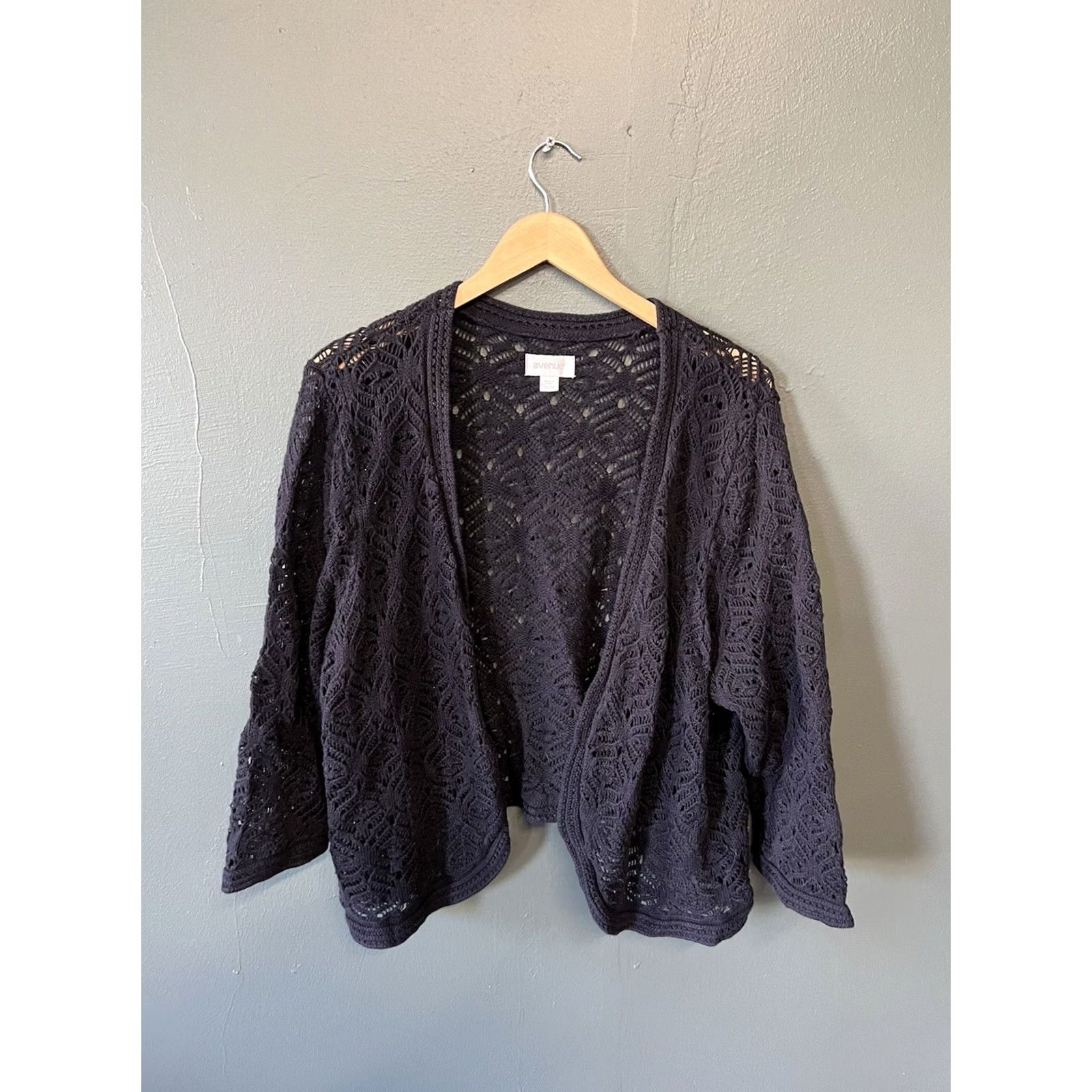 Avenue Avenue Cardigan Womens Black Knit Shrug Plus Size 26/28 Long Sleeve Sweater Solid Style Mens? Size 4XL / US 24-26 - 2 Thumbnail