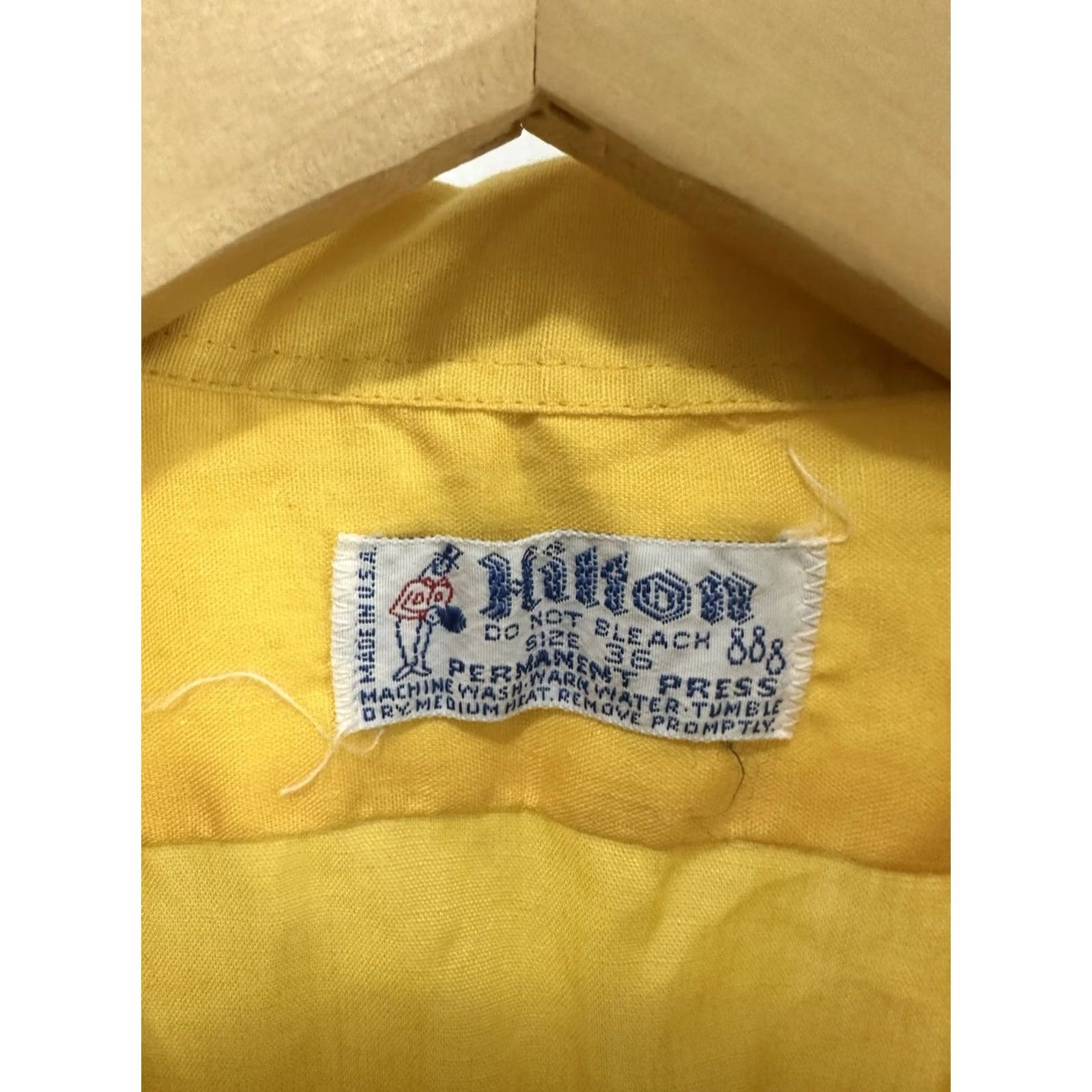 Vintage VTG Hilton Bowling Shirt Women's Yellow 36 Short Sleeve 50s 60s Japanese Mineko League Button Shirt Size XS / US 0-2 / IT 36-38 - 3 Thumbnail