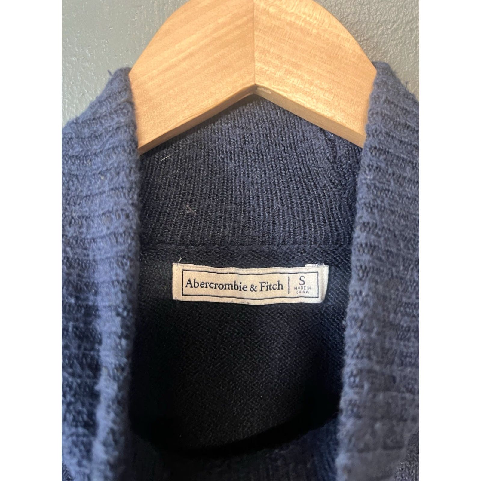 Abercrombie & Fitch Abercrombie & Fitch Womens Blue Knit Long Sleeve Turtleneck Sweatshirt sz Small Size S / US 4 / IT 40 - 3 Thumbnail