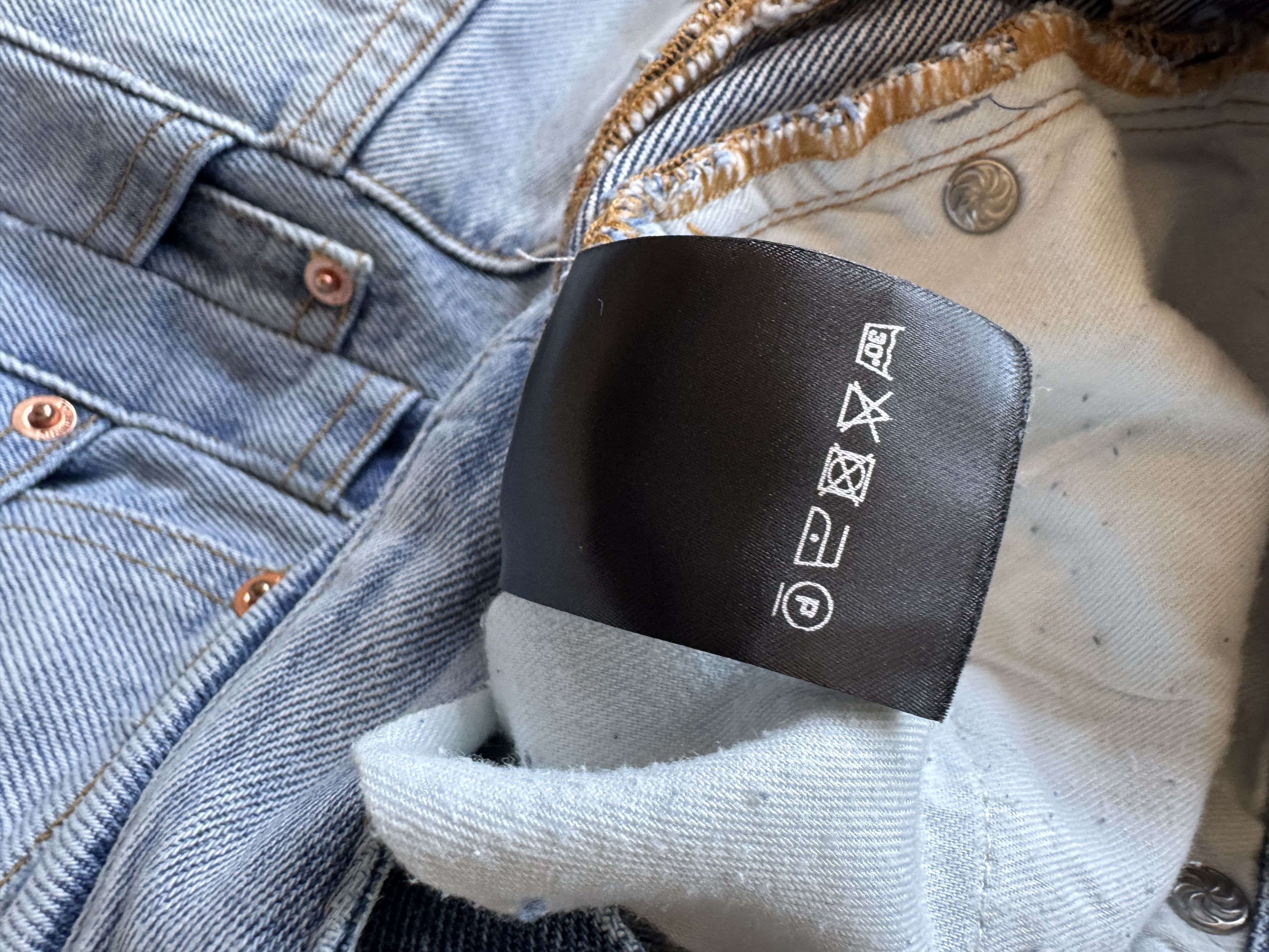 Vetements Destroyed wash denim pants Size US 32 / EU 48 - 24 Thumbnail
