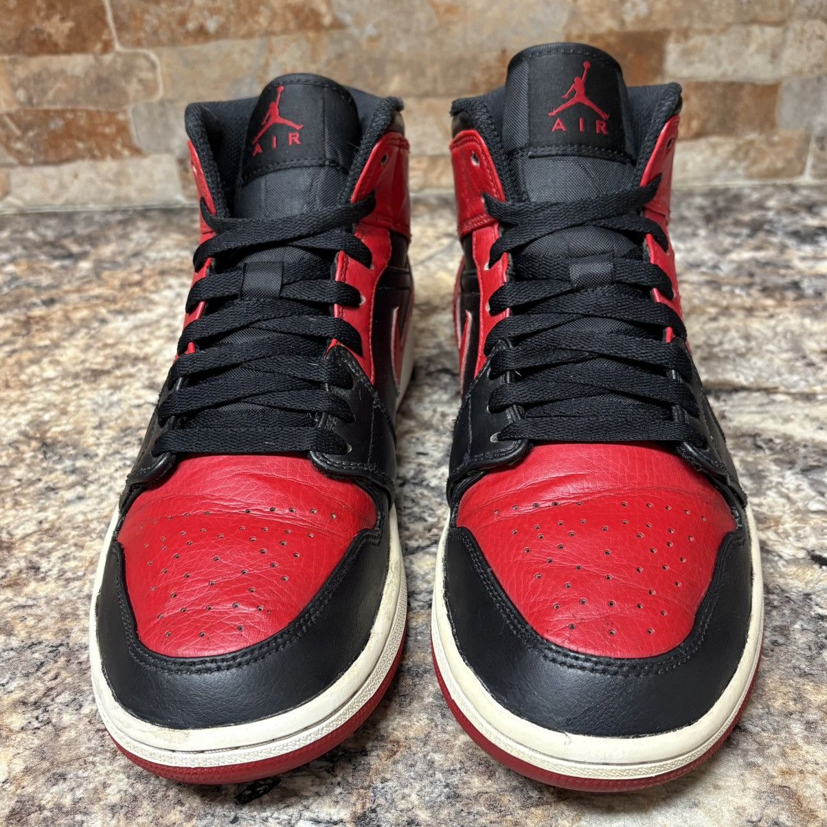 Jordan Brand Nike Air Jordan 1 Mid Banned Bred 2020 Size 8 Size US 8 / EU 41 - 3 Thumbnail