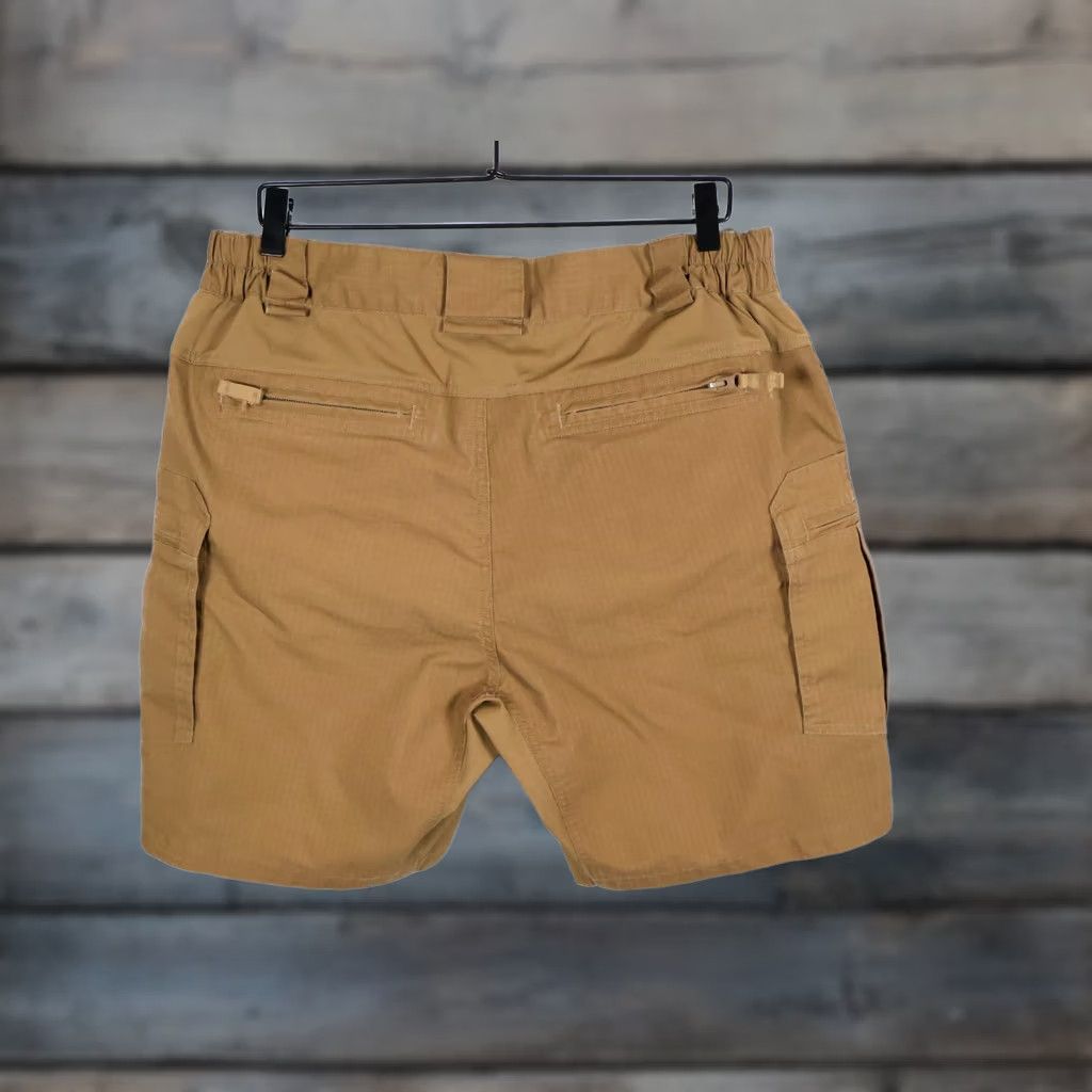 Vintage TacHuntFish Cargo Shorts Men's 36 x 8 Brown Tactical Outdoor Ripstop Bodpocket Zip Fly Rare Vintage? Size US 36 / EU 52 - 1 Thumbnail