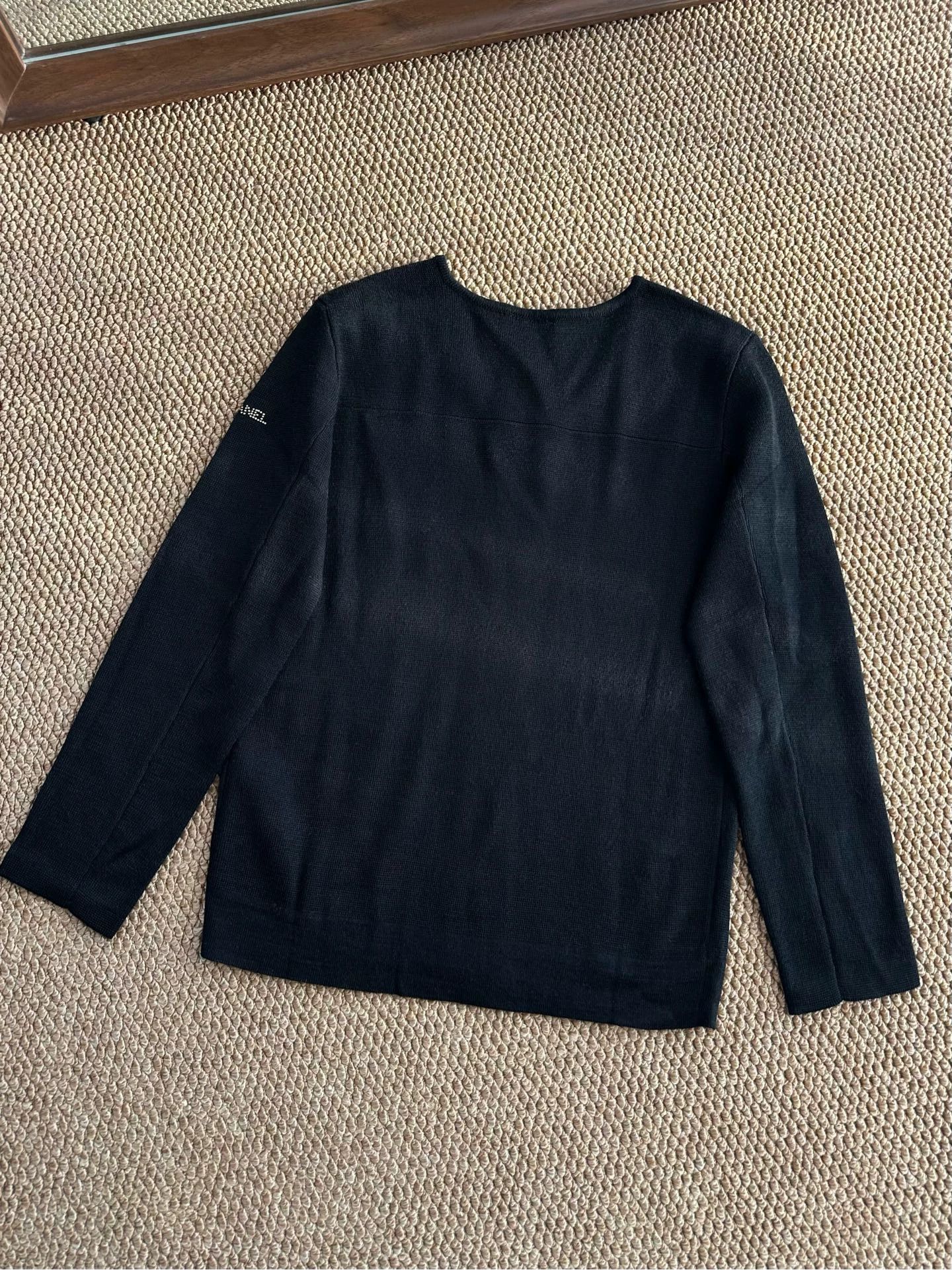 Chanel CHANEL Black Wool Knit Cardigan w/ Studs - Size 36 Size XS / US 0-2 / IT 36-38 - 2 Thumbnail