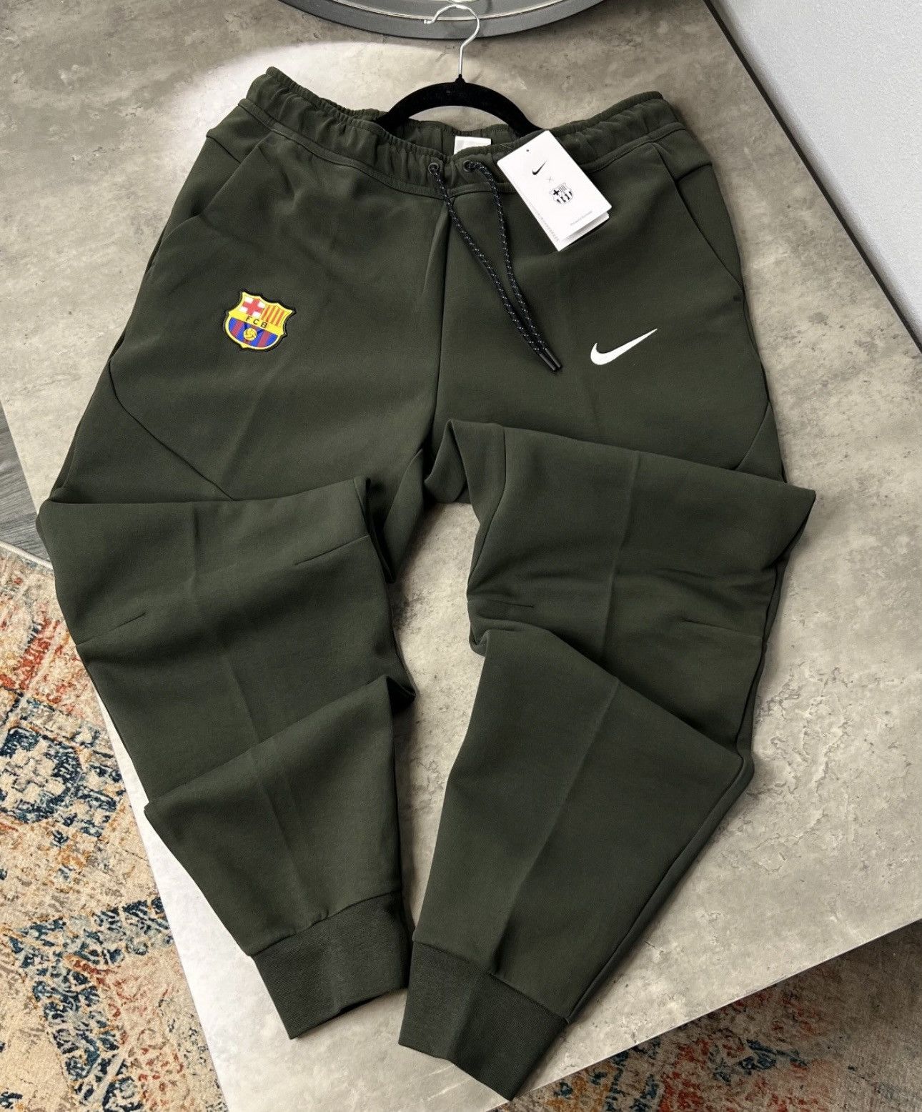 Nike Nike Tech Fleece x Barcelona soccer joggers size L khaki Size US 34 / EU 50 - 1 Thumbnail