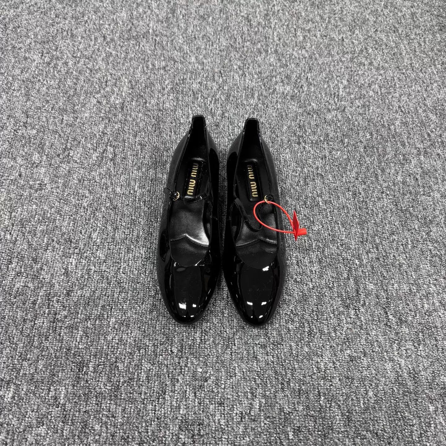 Miu Miu MIU MIU Black Patent Leather Logo Pointed Block Mary Jane Size US 8.5 / IT 38.5 - 2 Thumbnail