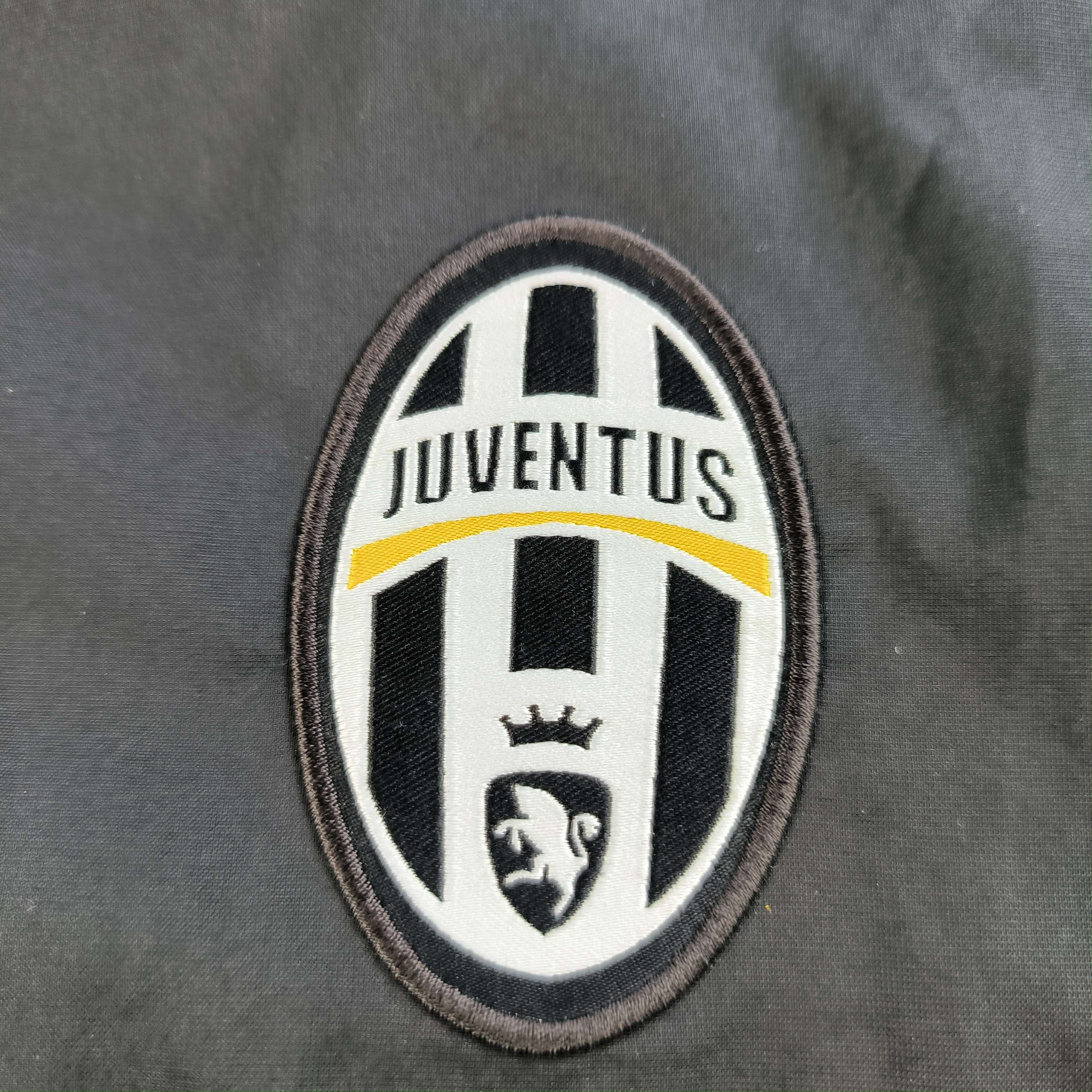 Nike Juventus 2011-12 Nike football track top size XL Size US XL / EU 56 / 4 - 3 Thumbnail