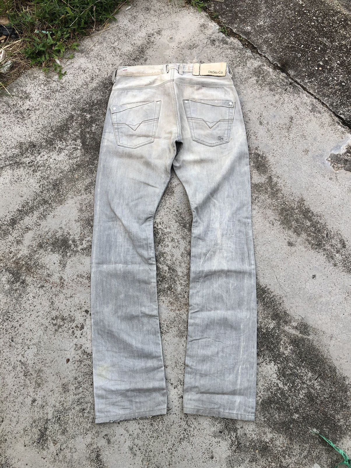 Designer DIESEL KROOLEY WASHED GREY DENIM Size US 28 / EU 44 - 9 Thumbnail