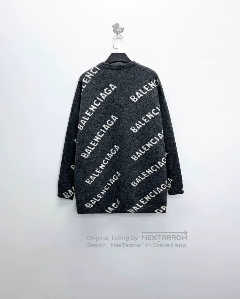 Balenciaga Balenciaga Gray-white barrage full-print logo knit sweater Size US S / EU 44-46 / 1 - 2 Thumbnail