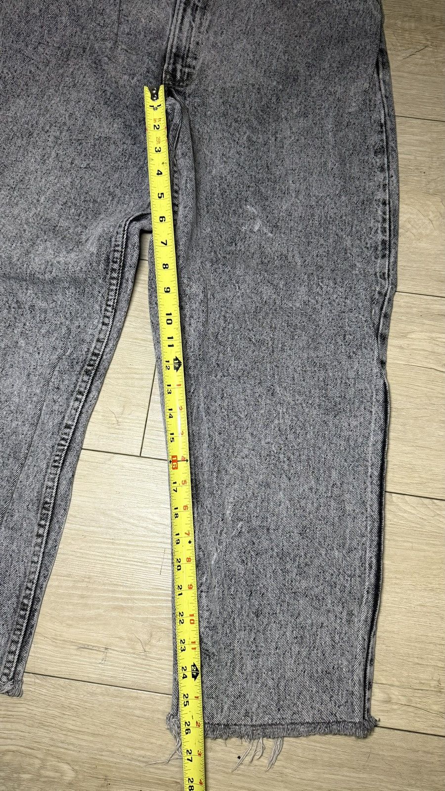 Levi's Vintage 1990s Levi’s 550 38 x 30 Black Acid Wash Denim Jeans Size US 38 / EU 54 - 6 Thumbnail