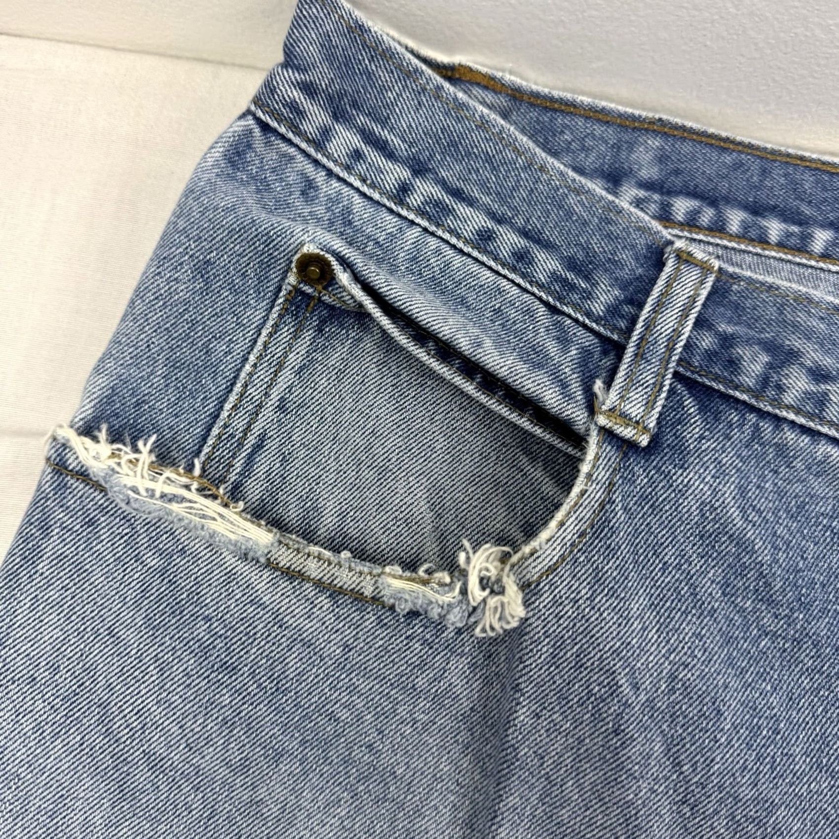 Thrasher VINTAGE Claudio Nucci Jeans Adult 40x30 Blue Cotton Ramie Denim Zip 90s Punk Hipster Tapered Relaxed Mens Size US 40 / EU 56 - 7 Thumbnail