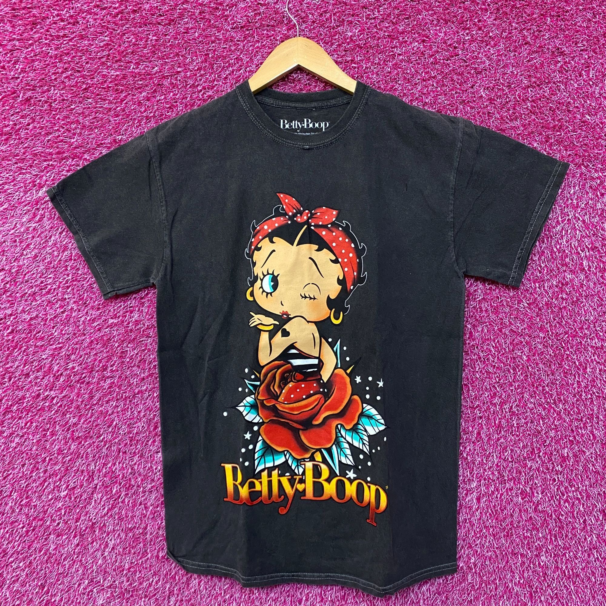 Other Betty Boop Dream In Rose Pin Up Tshirt size s/m Size US M / EU 48-50 / 2 - 1 Thumbnail