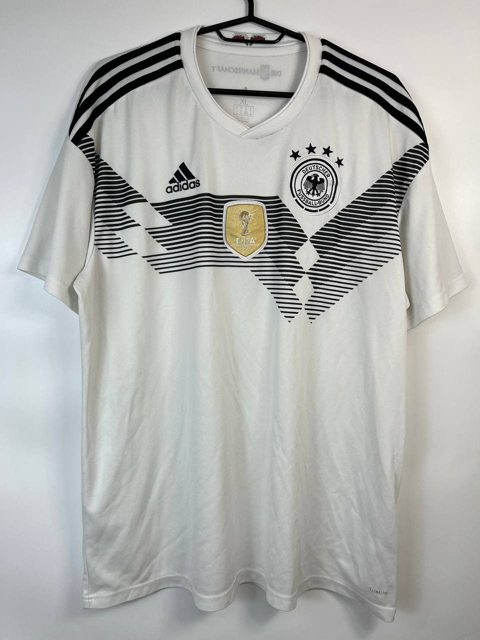 Adidas GERMANY 2018 AWAY SHIRT FOOTBALL JERSEY ADIDAS SIZE XL Size US XL / EU 56 / 4 - 1 Thumbnail