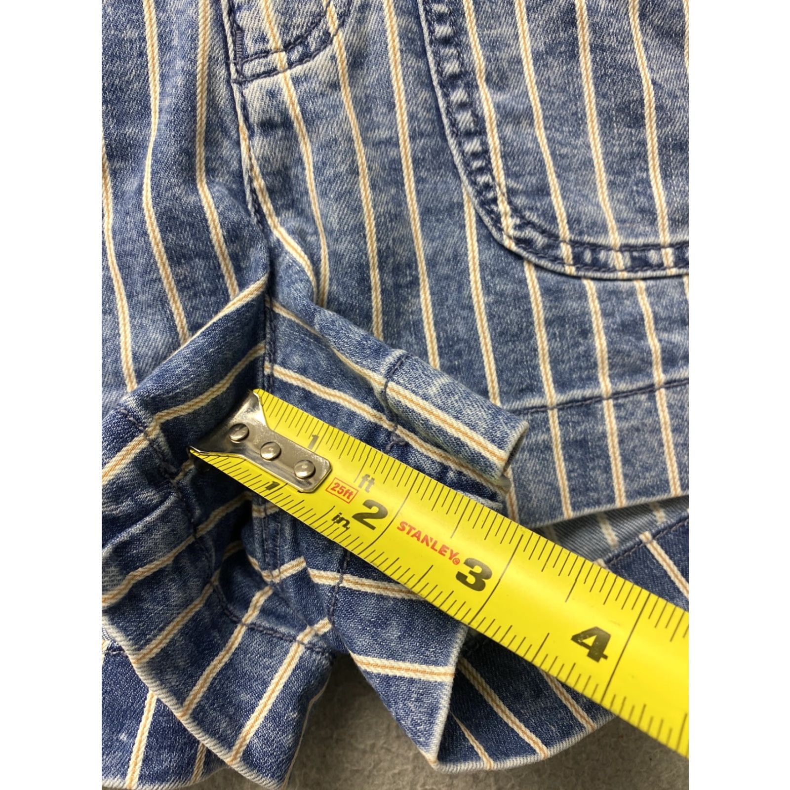American Eagle Outfitters American Eagle Jean Shorts Womens 4 Midi High Rise Stripe Short 48-58 Size 27" / US 4 / IT 40 - 5 Thumbnail