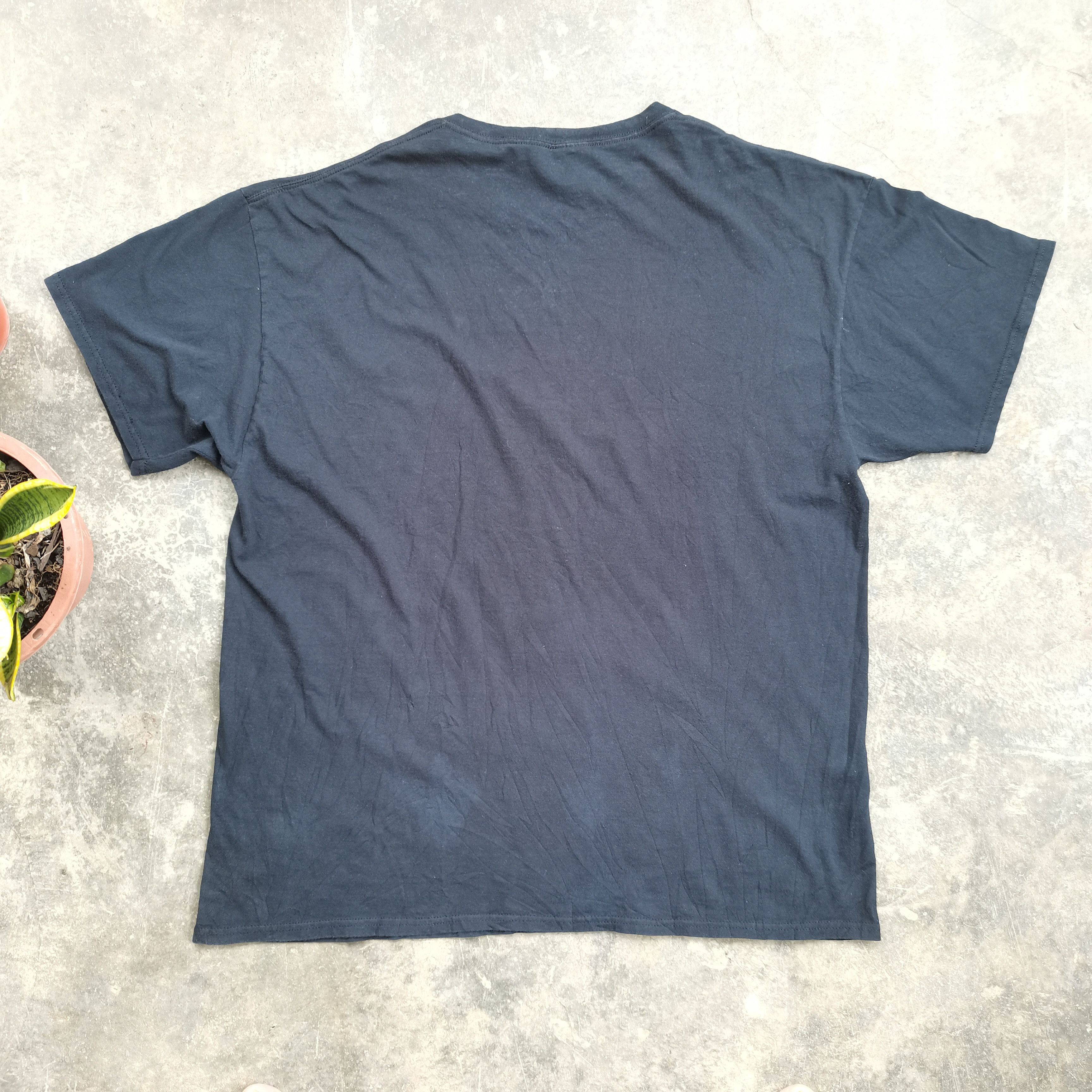 Fruit Of The Loom × Vintage Vintage Fruit Of The Loom Black Tee Size XL Size US XL / EU 56 / 4 - 2 Thumbnail