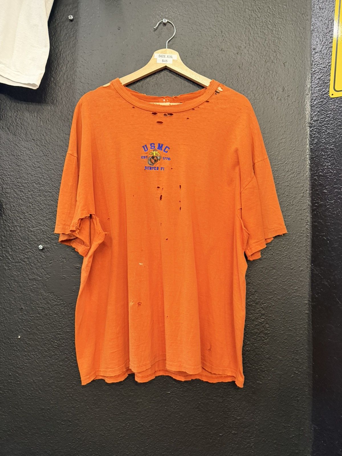 Vintage Vintage Russell USMC T Shirt Size US XL / EU 56 / 4 - 1 Thumbnail