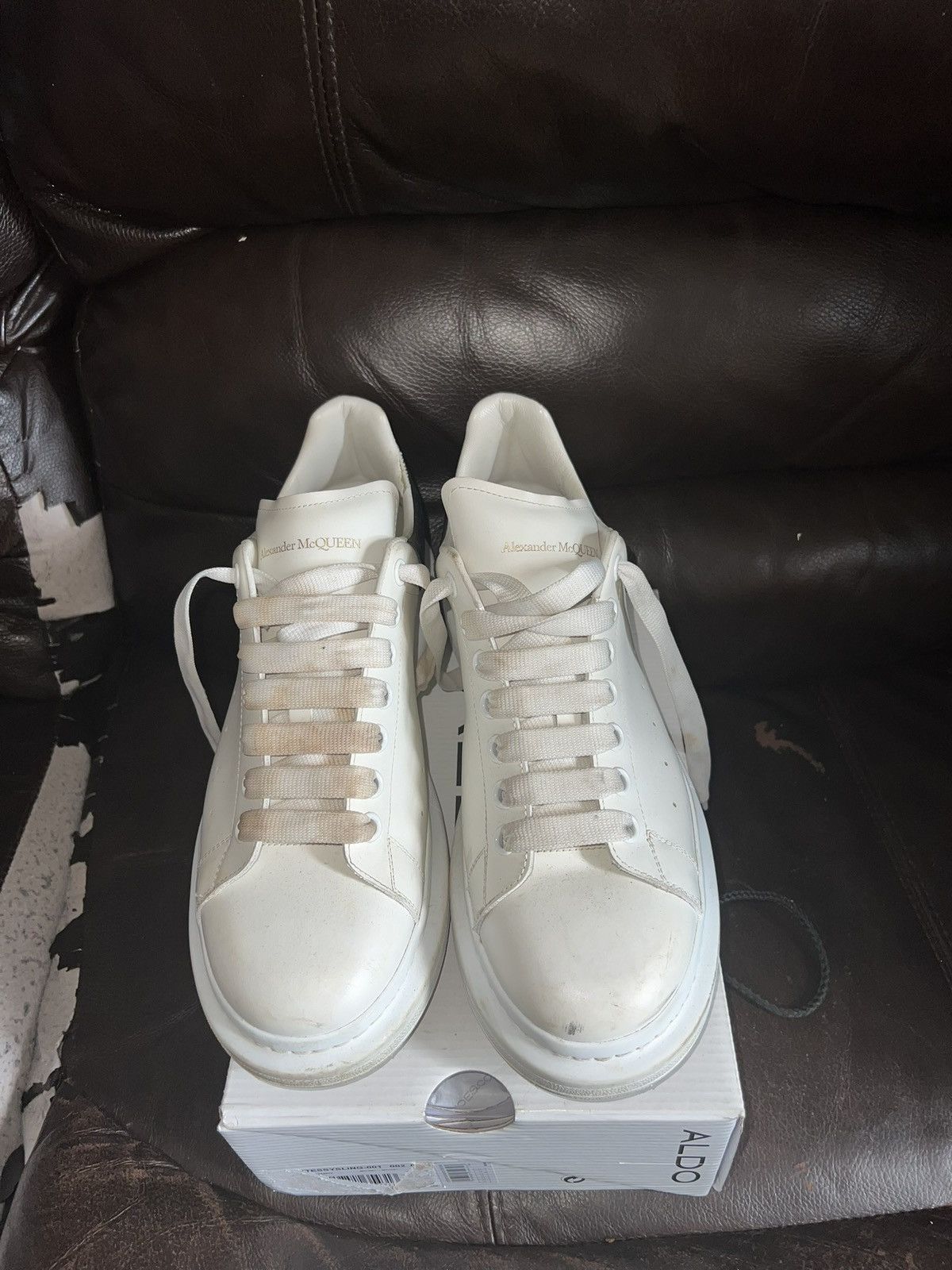 Alexander McQueen Alexander McQueen Oversized Sneaker Size US 11 / EU 44 - 1 Thumbnail