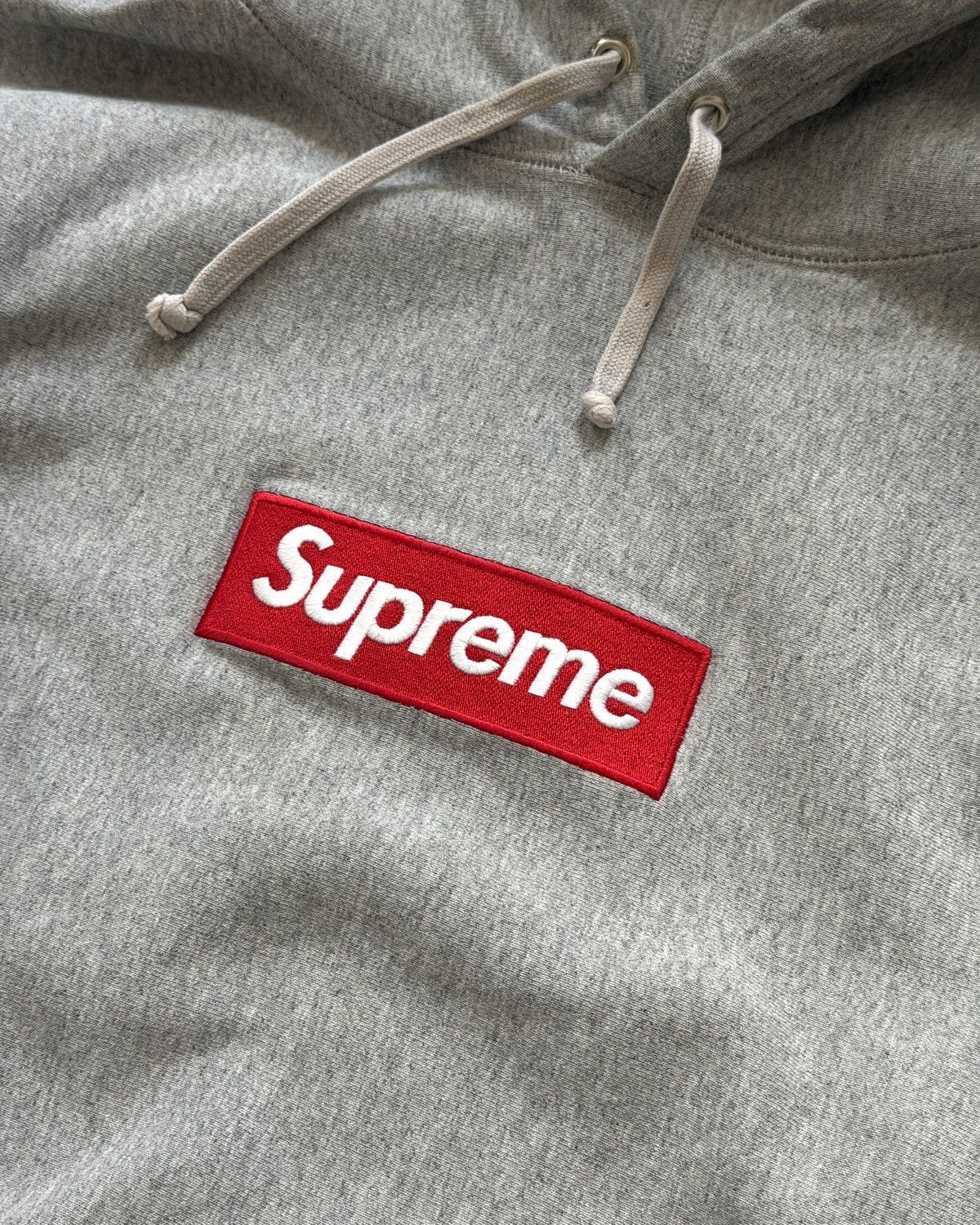Supreme 2012 Supreme Grey Box Logo Hoodie Size US L / EU 52-54 / 3 - 2 Thumbnail