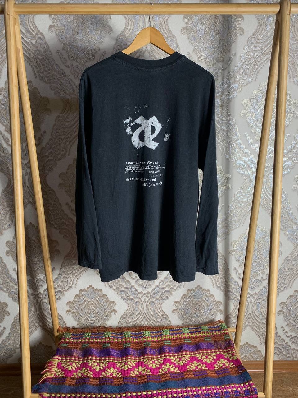 Band Tees VERY RARE HANES SKULL ROCK LONG SLEEVE METAL T-SHIRT 90s USA Size US XL / EU 56 / 4 - 1 Thumbnail