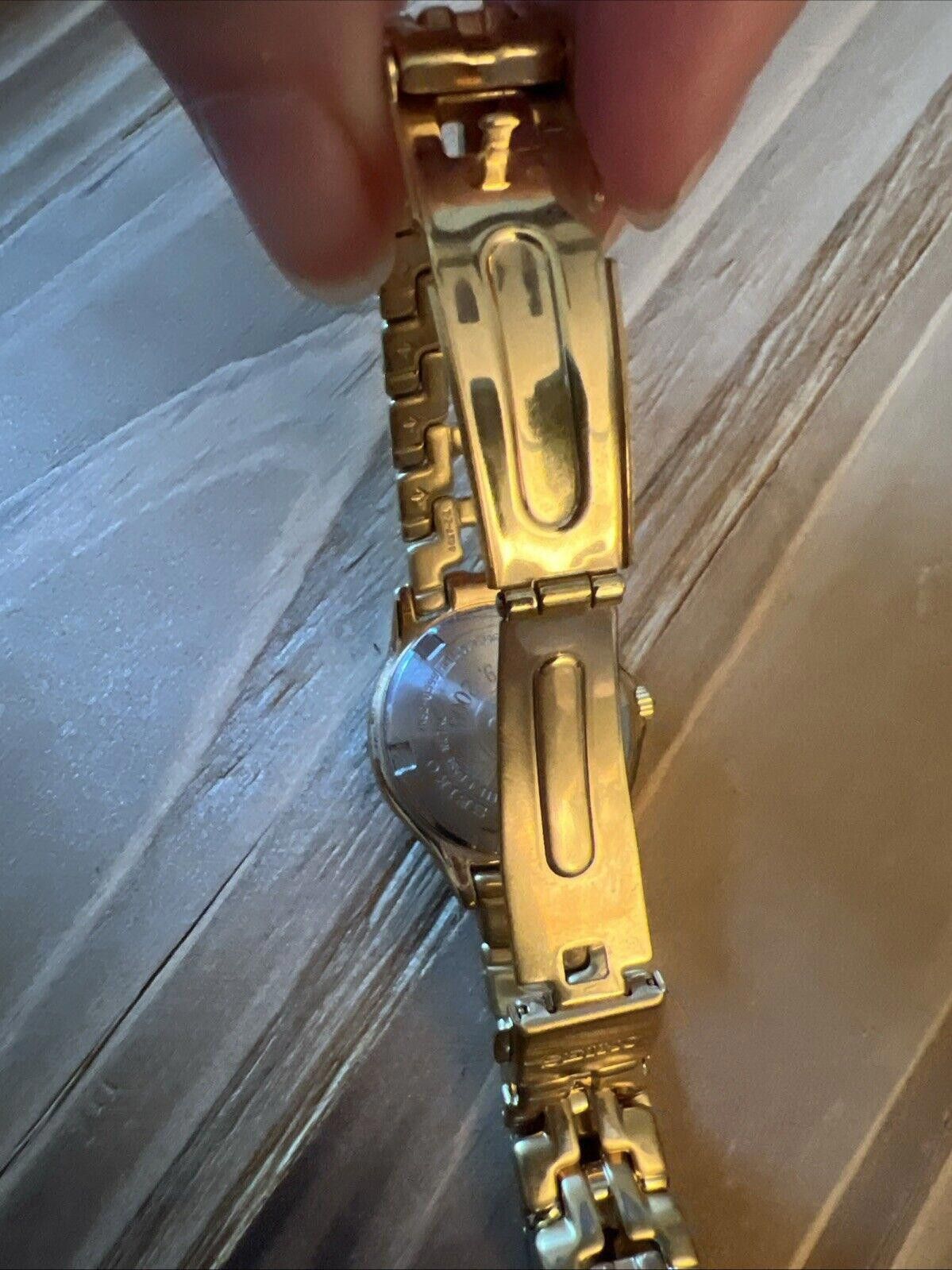 Seiko Seiko Gold Tone Women's Watch - 7N82-0599 New Battery Size ONE SIZE - 8 Thumbnail