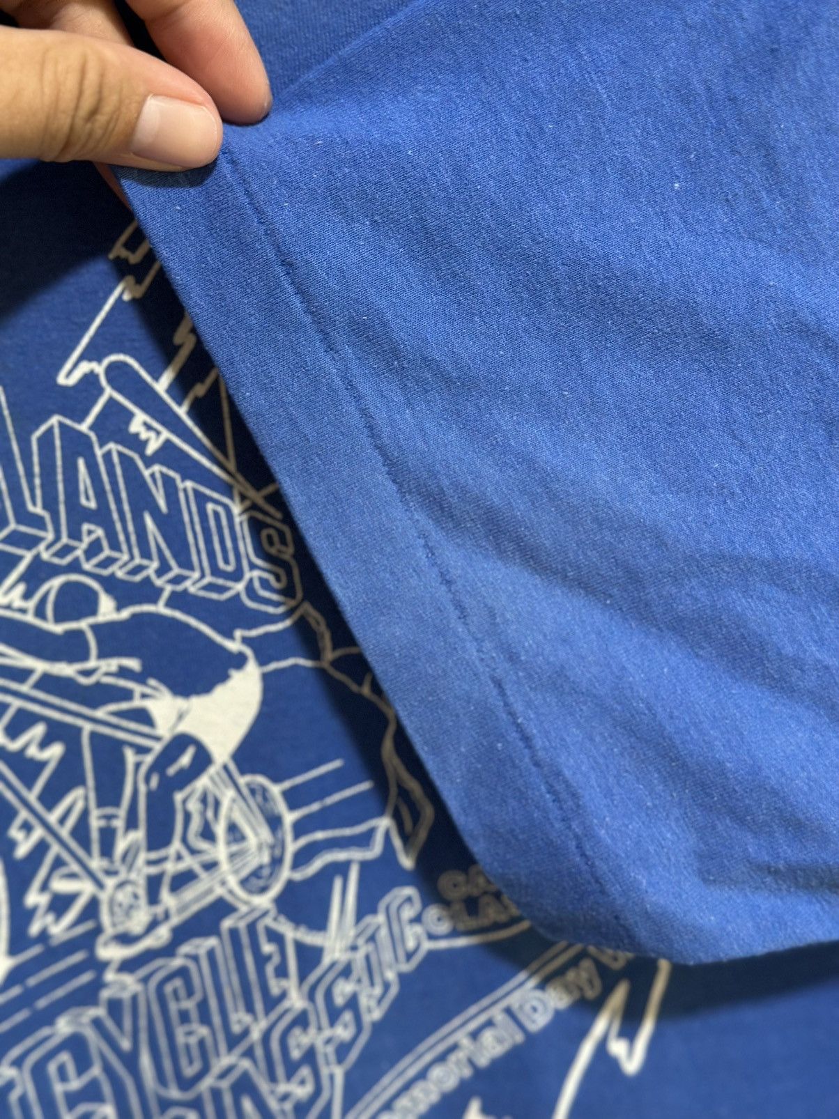 Hanes × Vintage Vintage Redlands Bicycle Classic 1990 Faded Tee Size US XXL / EU 58 / 5 - 7 Thumbnail