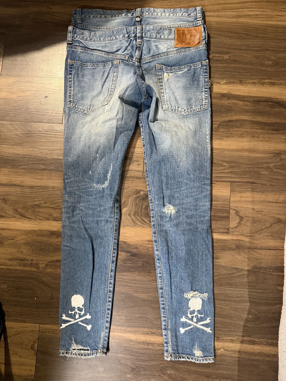Mastermind Japan Mastermind Japan Distressed Skull Denim Jeans – Light Wash Size US 31 - 2 Thumbnail