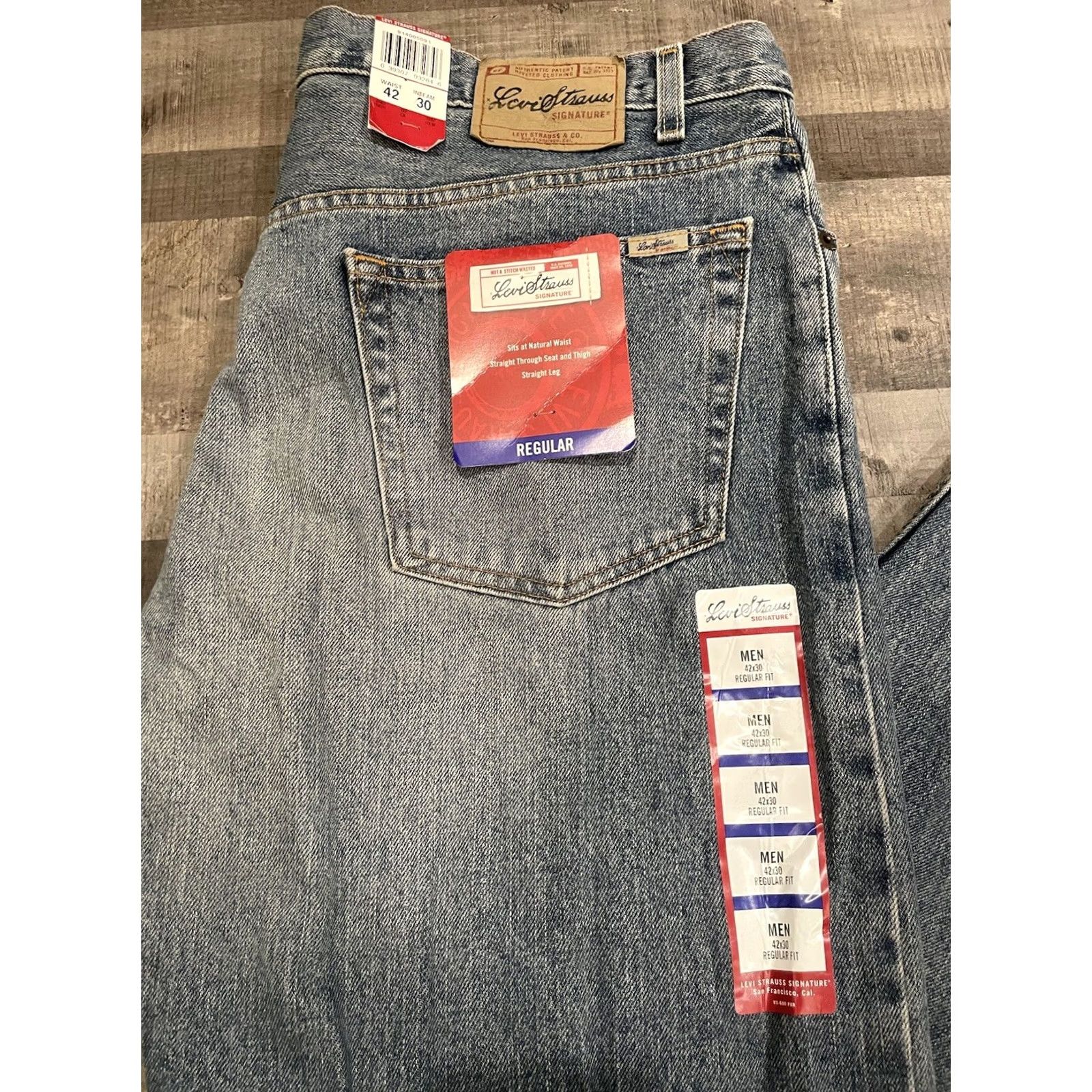 Levi's VINTAGE Levi's Jeans Relaxed Fit 42x30 5-Pocket Denim Blue Signature Stone Wash Mens Jeans Size US 42 / EU 58 - 2 Thumbnail