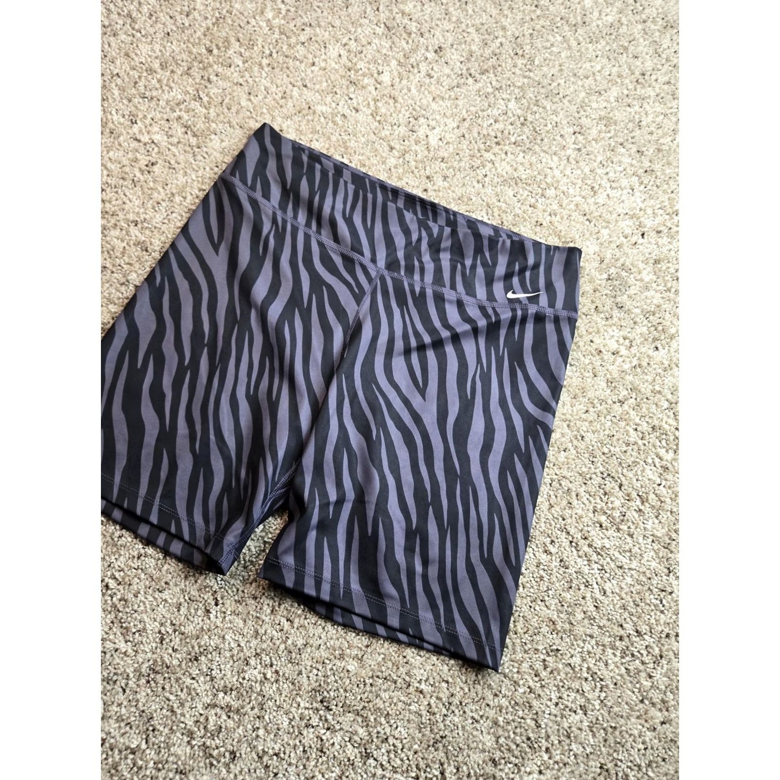 Nike Nike Icon Clash Shorts Womens XL Purple Zebra Dri-FIT 7"L CZ9207-573 Size 40" / US 18 - 2 Thumbnail