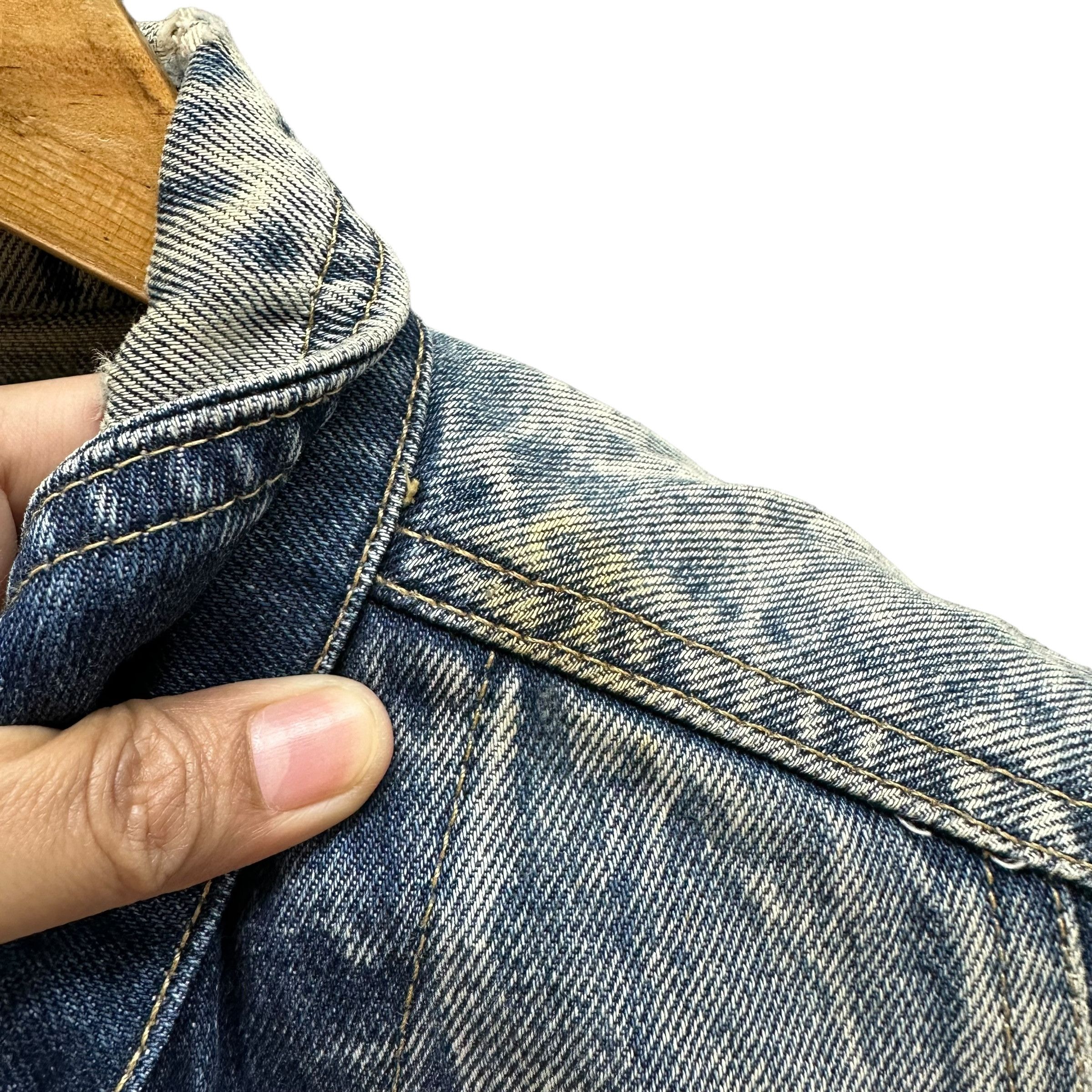 Vintage Vintage Distressed Stone Wash Denim Jacket #A37-0848 Size US L / EU 52-54 / 3 - 11 Thumbnail