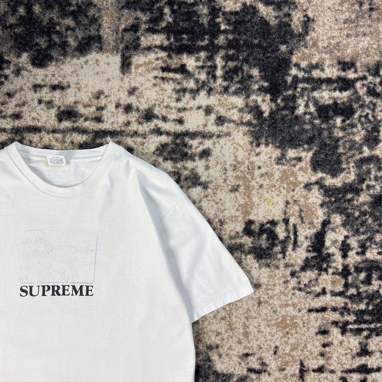 Supreme Supreme Big Center Logo White T-Shirt Streetwear Style 1TS21 Size US M / EU 48-50 / 2 - 2 Thumbnail